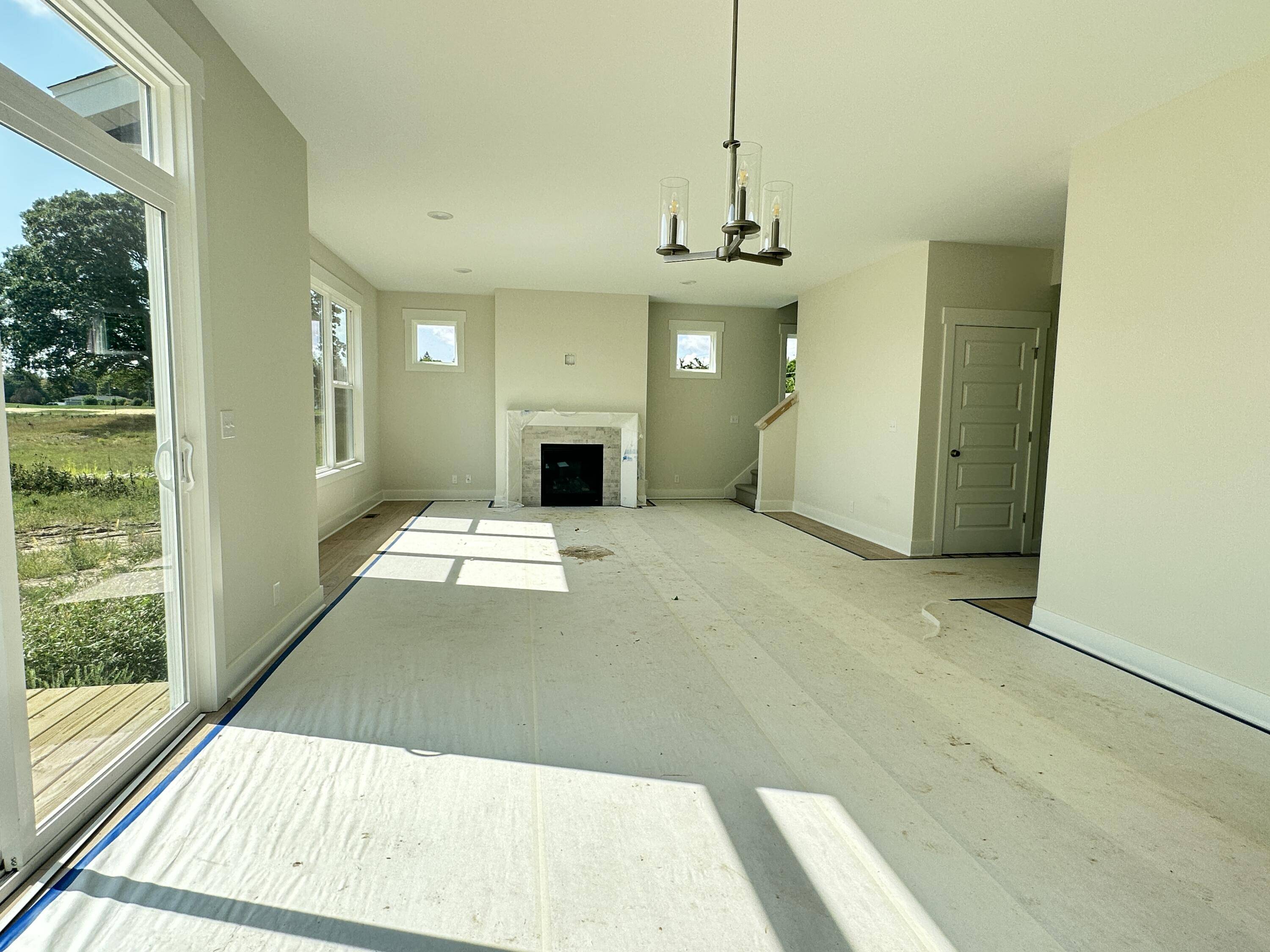 Walker, MI 49534,548 Lincoln Lawns DR NW