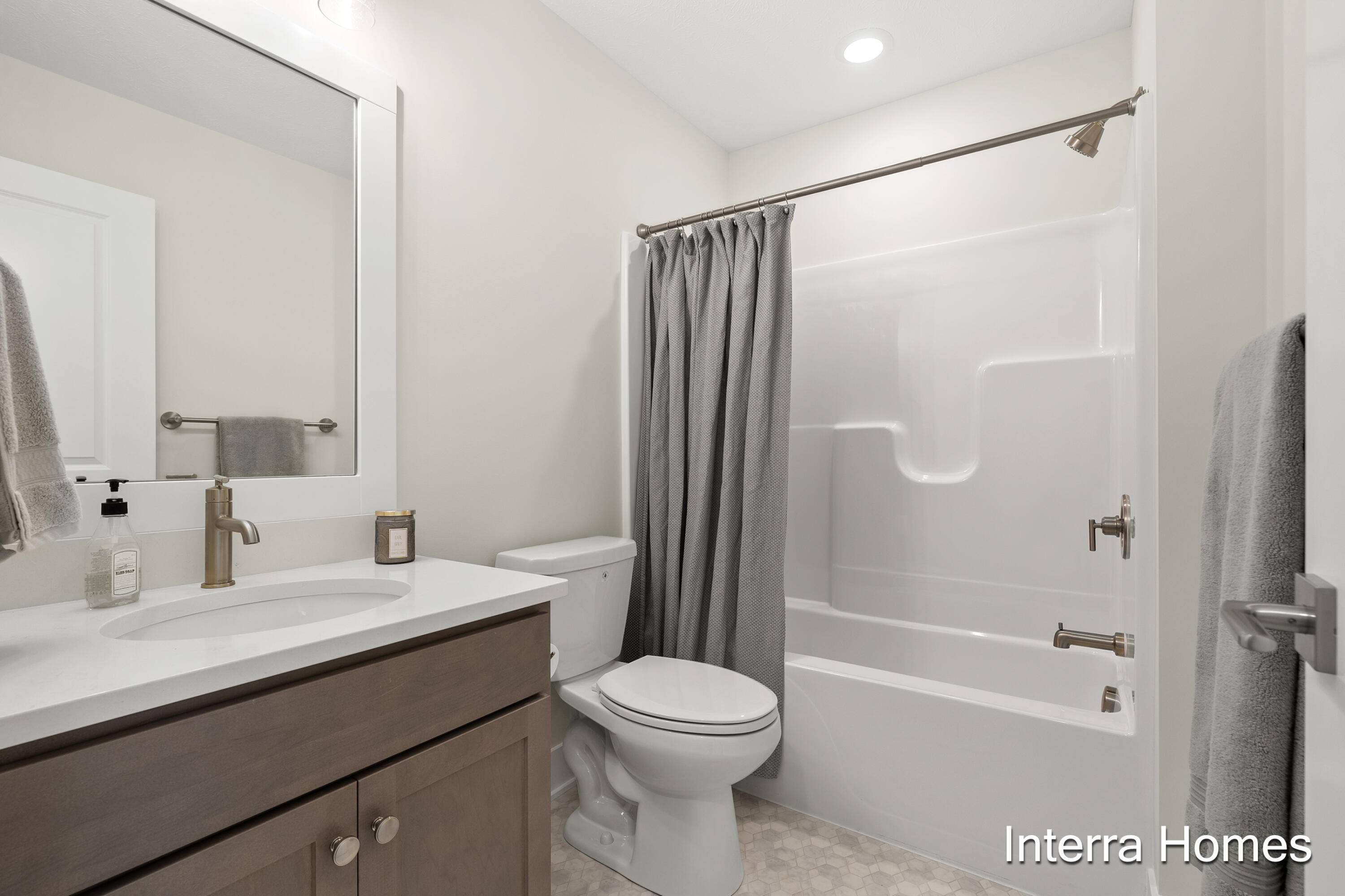 Kalamazoo, MI 49009,275 Hickory Valley DR