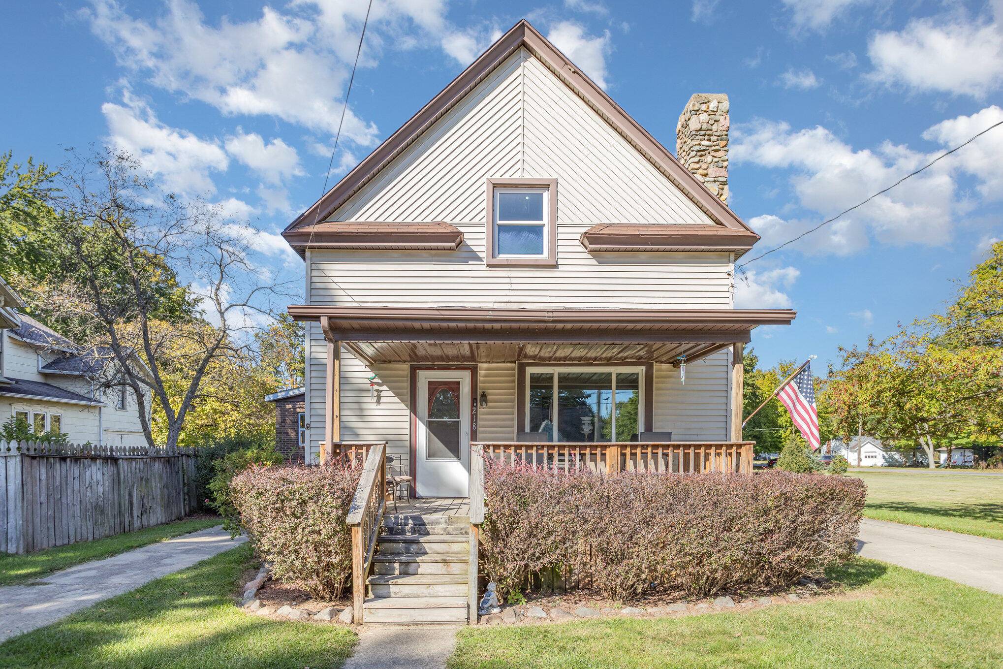 Mendon, MI 49072,218 W Jackson