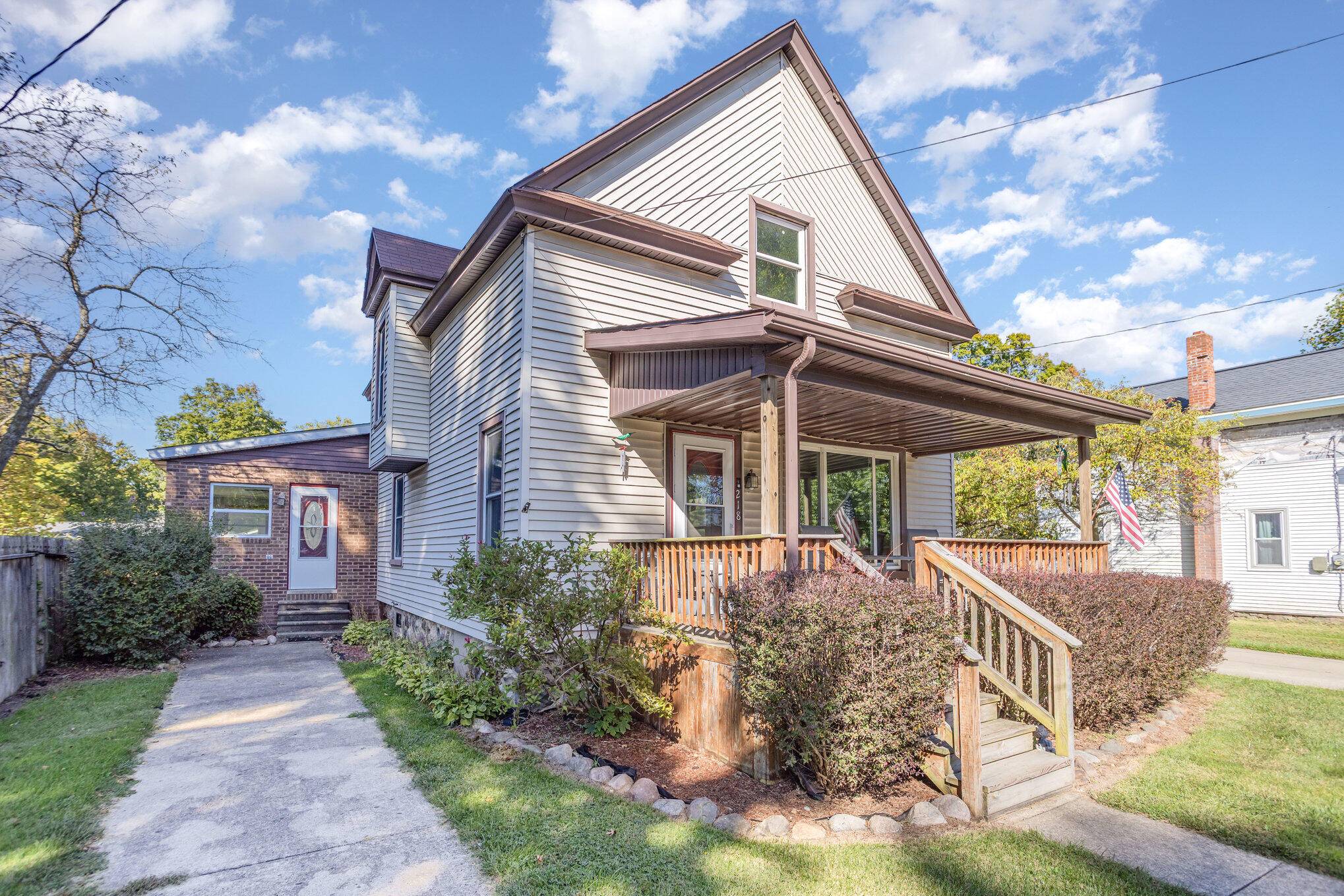 Mendon, MI 49072,218 W Jackson