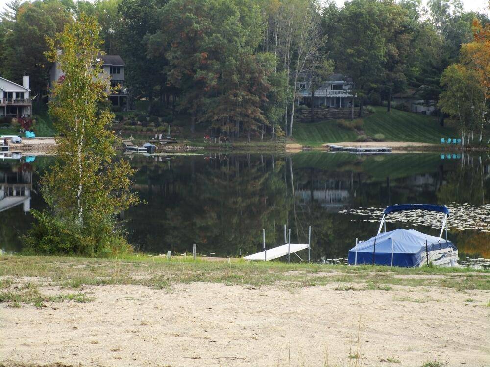 Stanwood, MI 49346,8478 Highland TRL #7