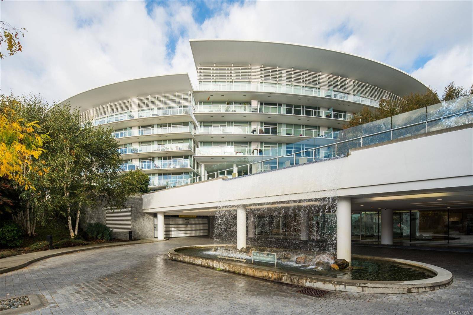 Victoria, BC V9A 0A3,68 Songhees Rd #314