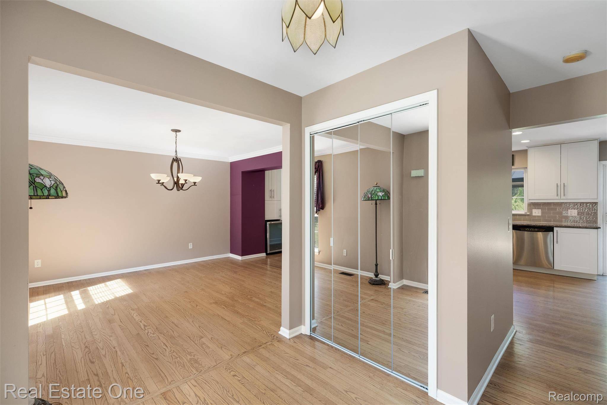 Wixom, MI 48393,1083 Pheasant Run West DR