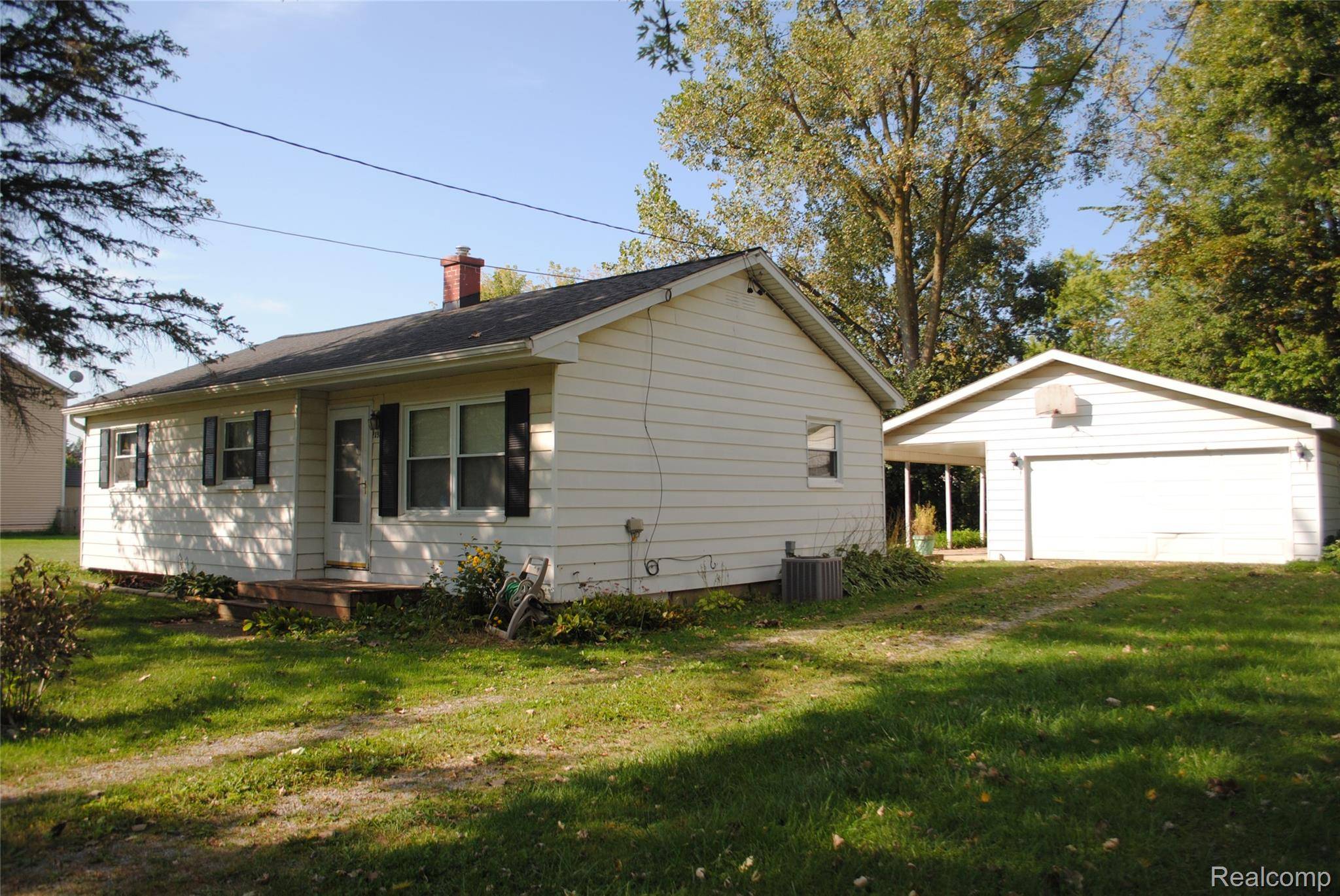 Burton, MI 48519,2090 Bramblewood DR