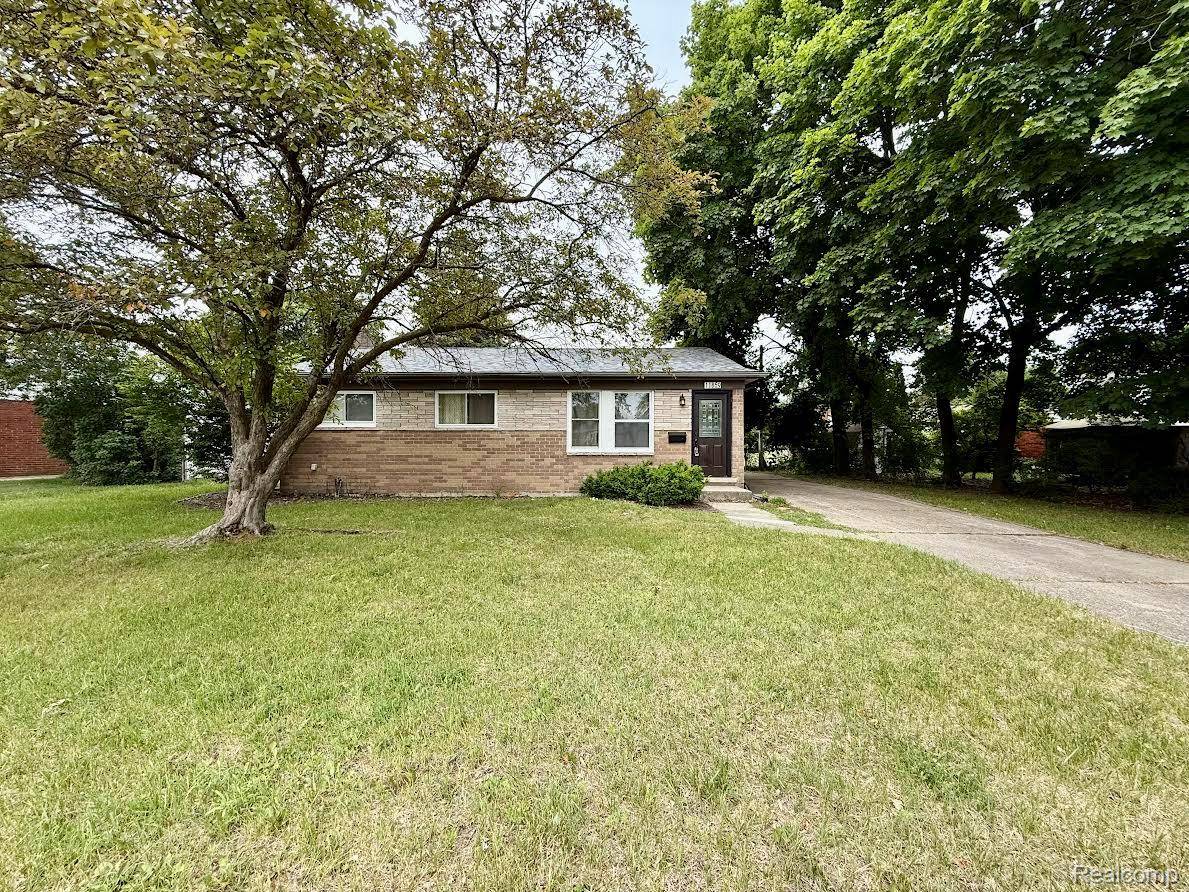 Sterling Heights, MI 48312,11859 Fairview DR