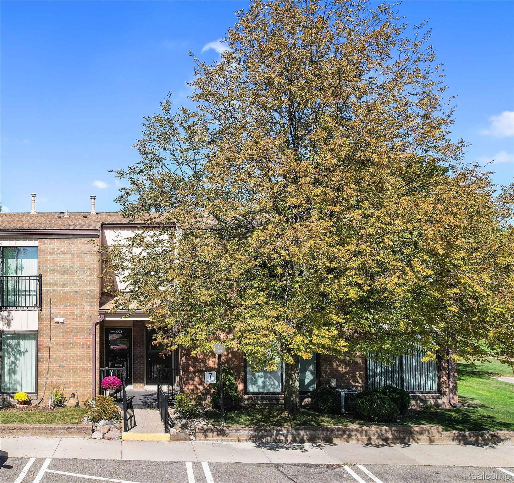 Livonia, MI 48152,18323 University Park Dr. Bldg. #7