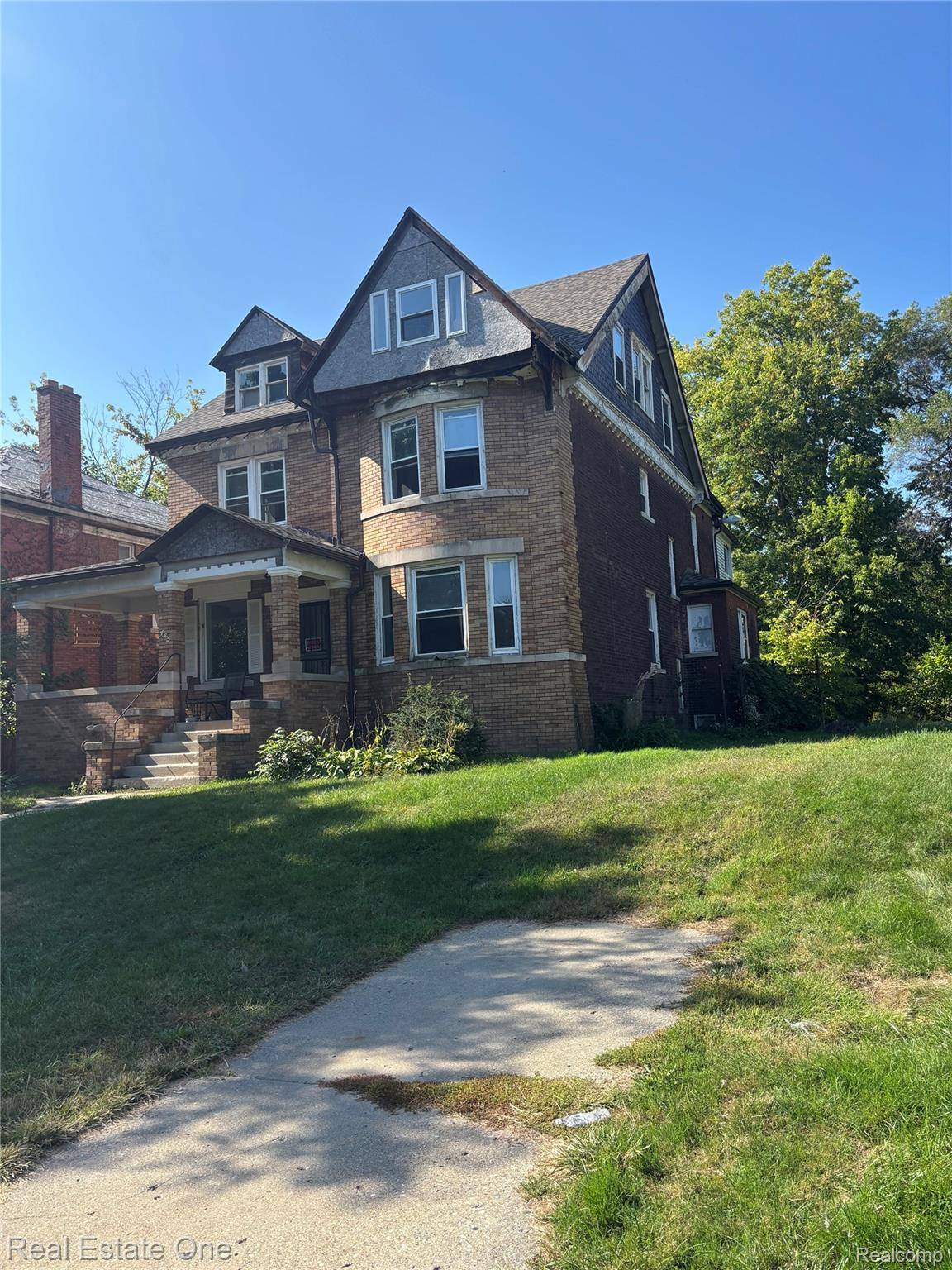 Detroit, MI 48207,455 E Grand BLVD