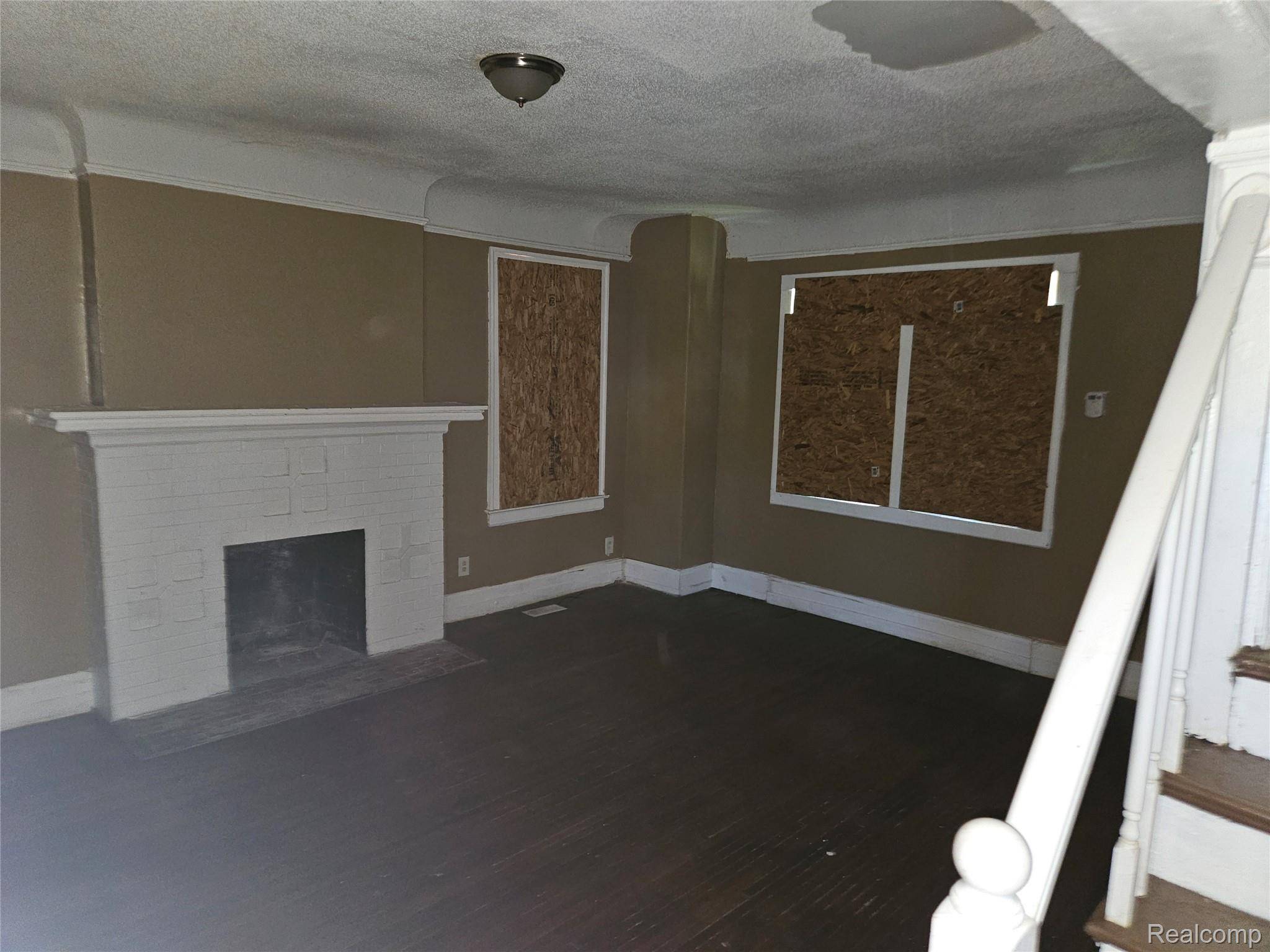 Detroit, MI 48213,11299 Rosemary ST