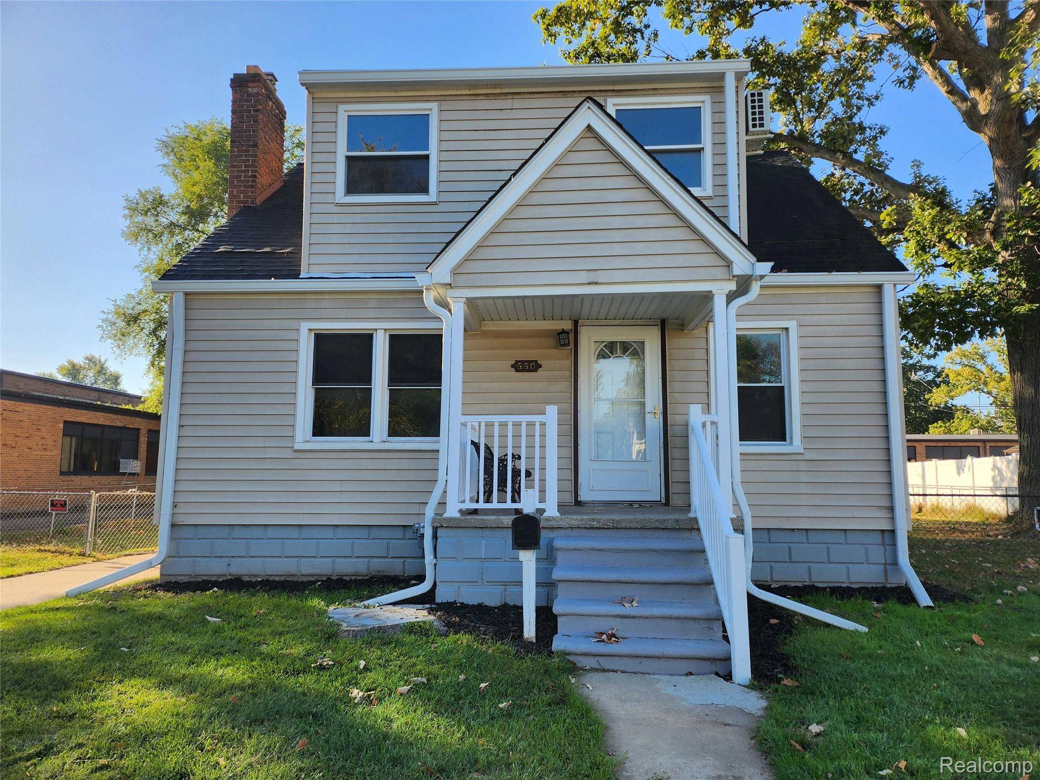 Hazel Park, MI 48030,550 E Mapledale AVE