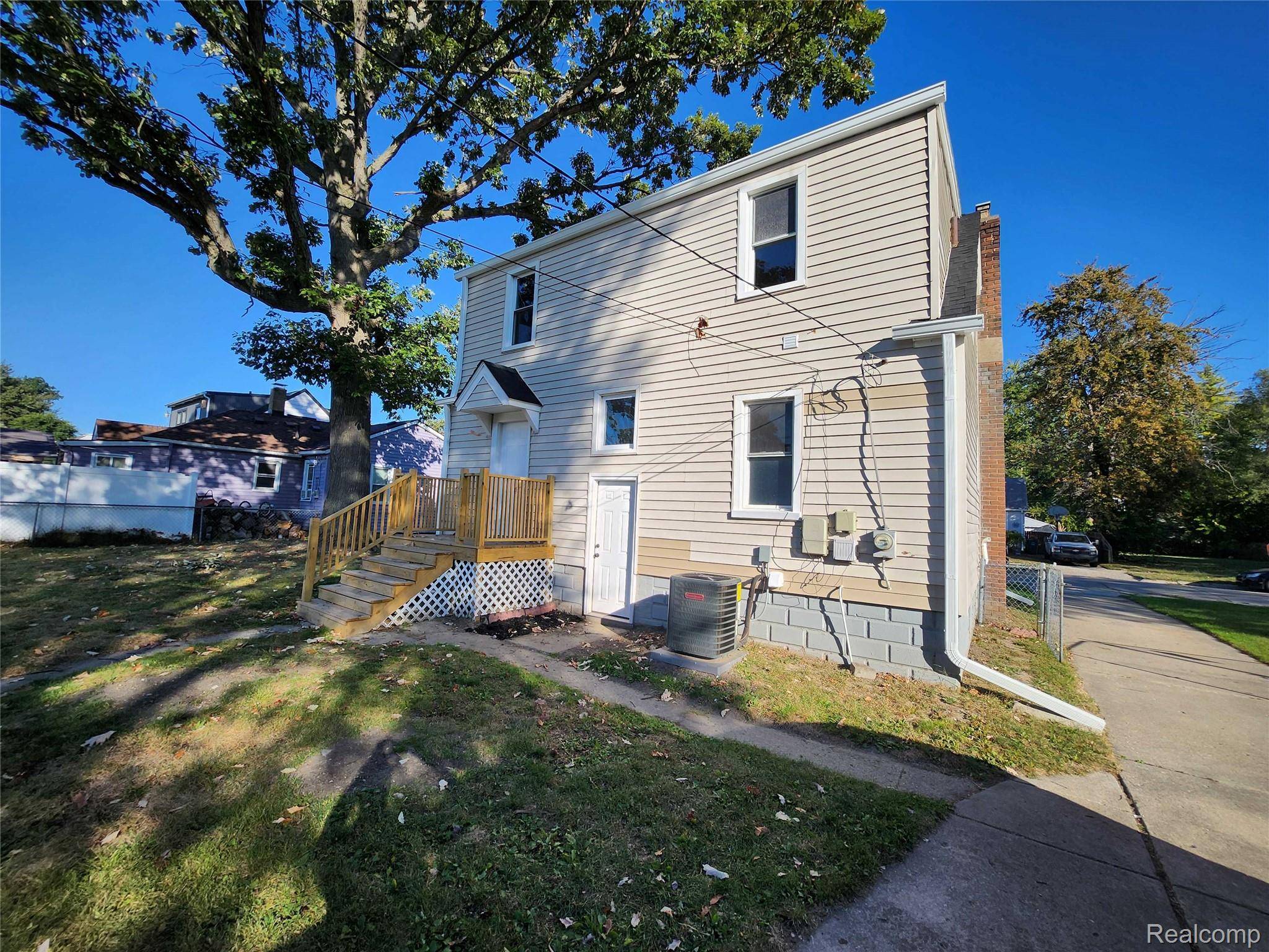 Hazel Park, MI 48030,550 E Mapledale AVE