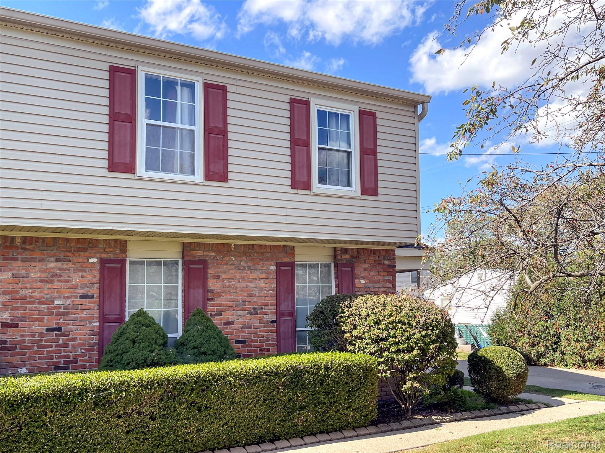 St. Clair Shores, MI 48080,24709 Greater Mack AVE #3