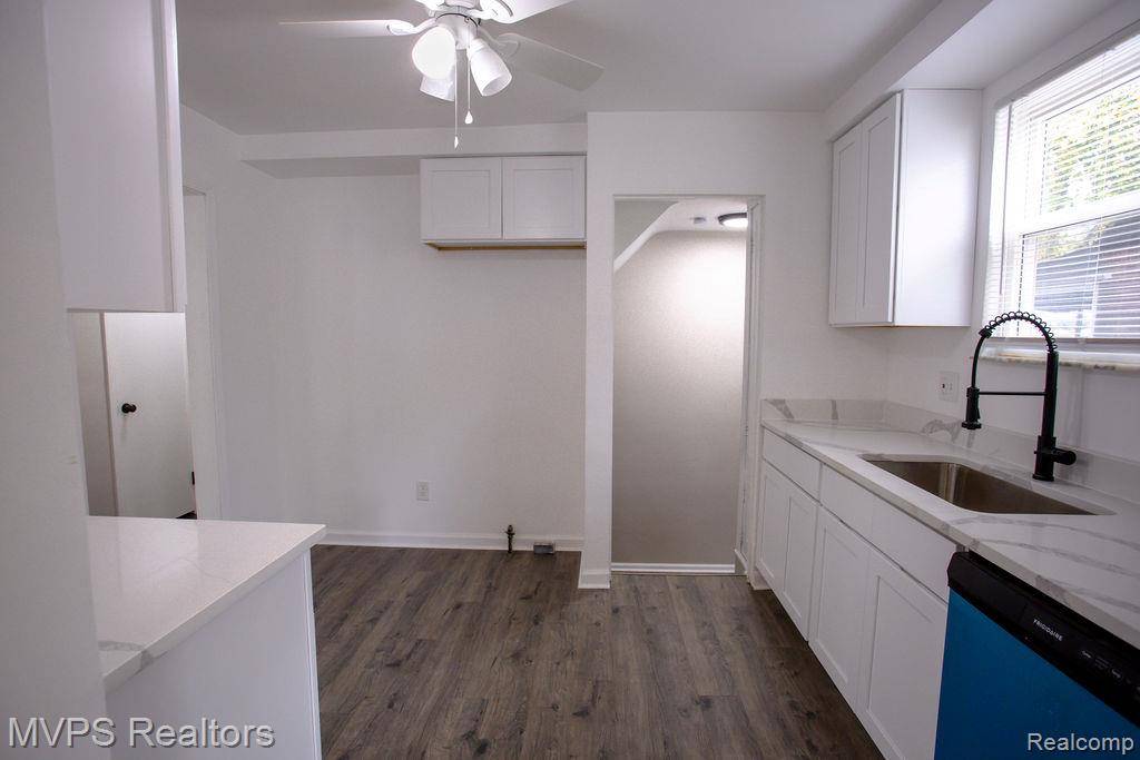 Detroit, MI 48236,18940 Berden ST