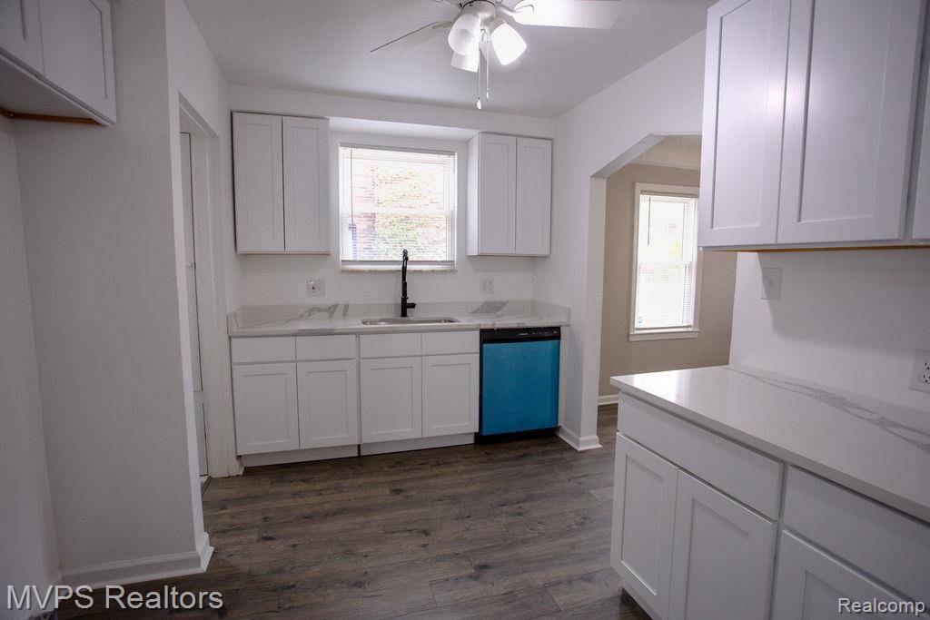 Detroit, MI 48236,18940 Berden ST