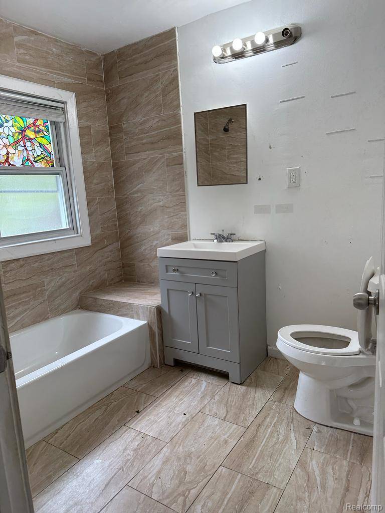 Detroit, MI 48238,2477 Waverly ST