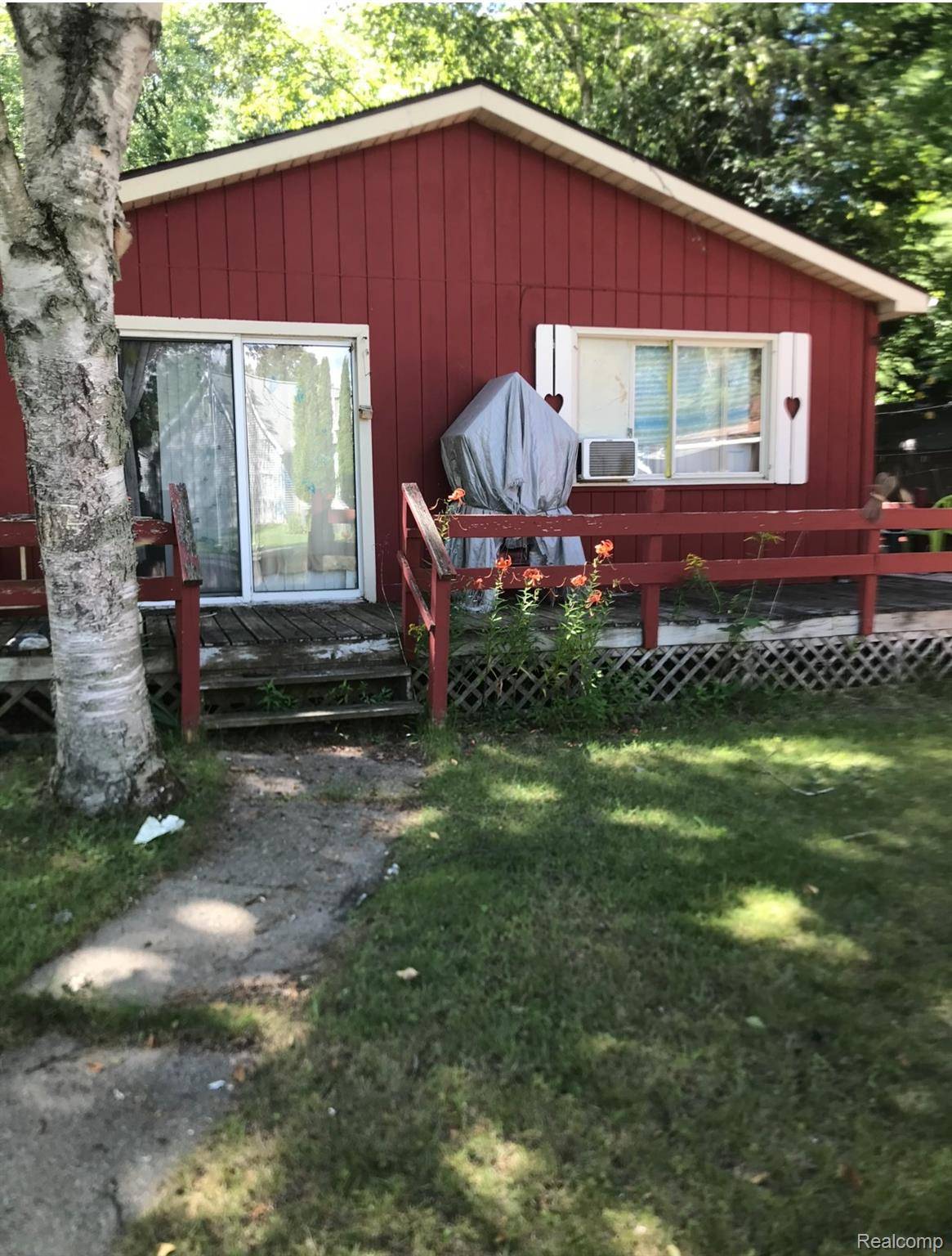 Houghton Lake, MI 48629,2054 N Markey RD