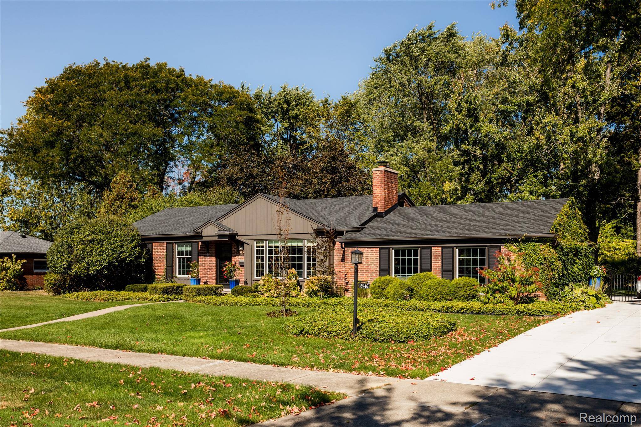 Beverly Hills, MI 48025,16946 Reedmere AVE