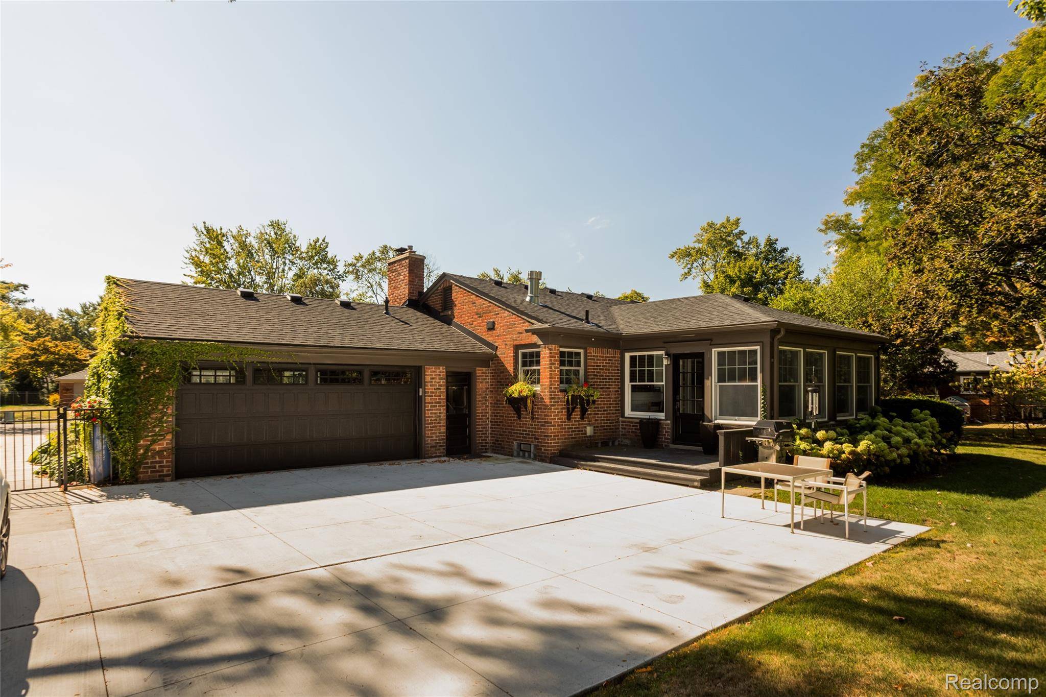 Beverly Hills, MI 48025,16946 Reedmere AVE