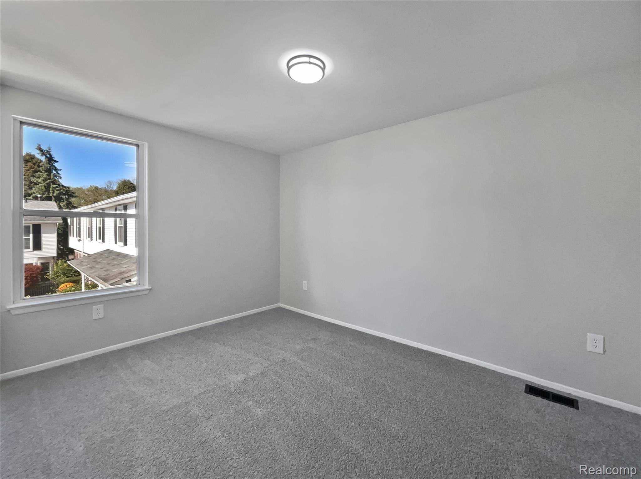 Southfield, MI 48075,21763 Hidden Rivers DR N