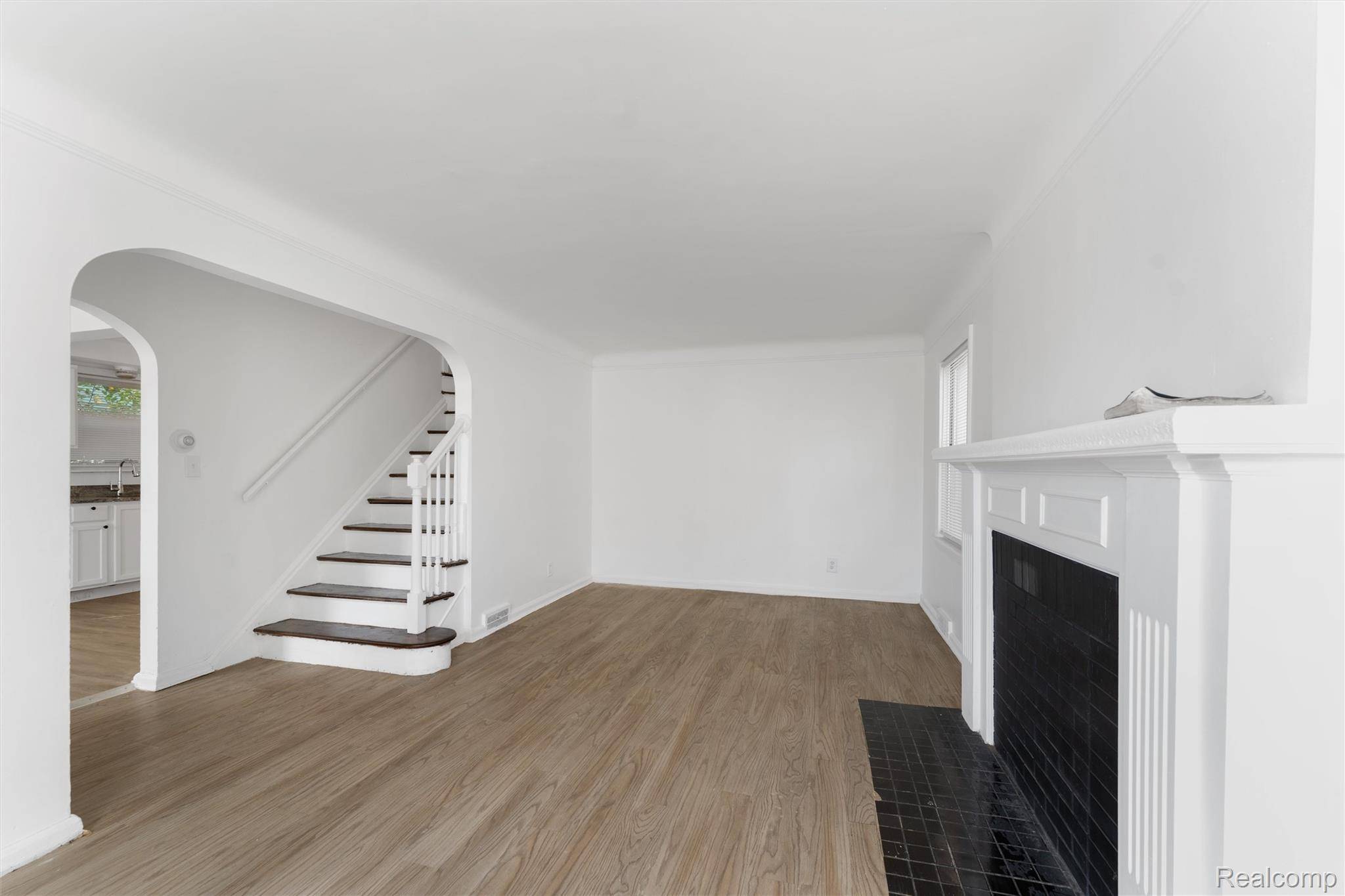 Detroit, MI 48205,15411 Young St