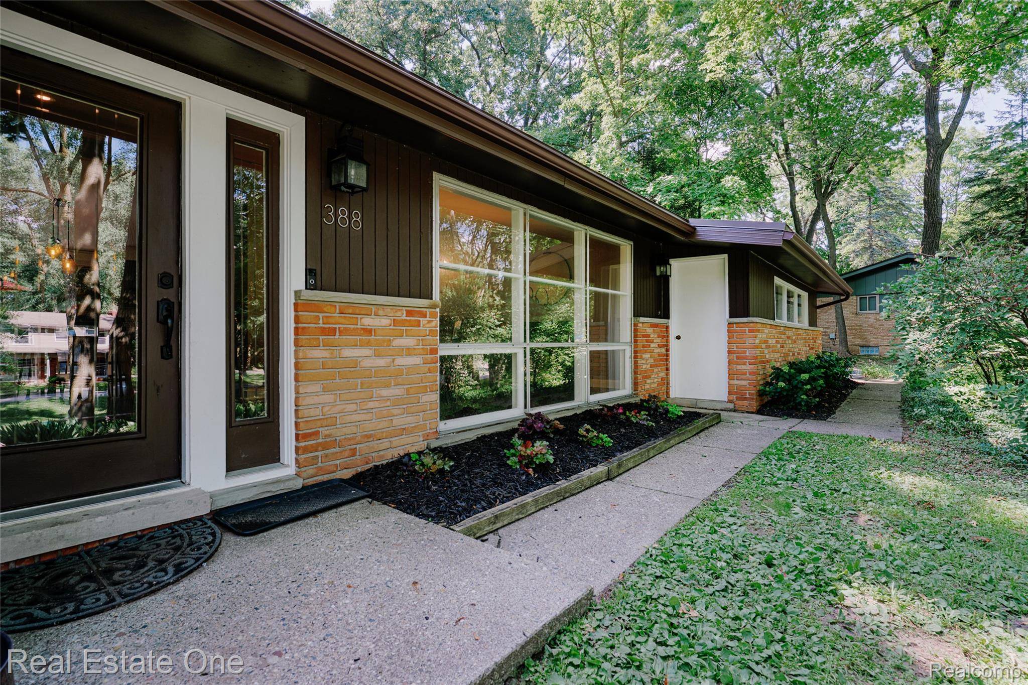 Rochester Hills, MI 48309,388 W Maryknoll RD