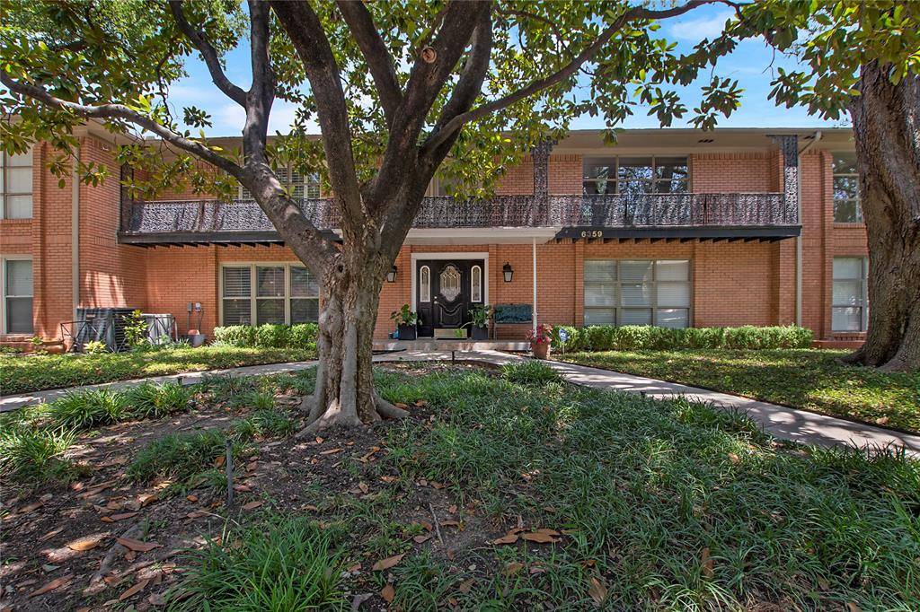 Dallas, TX 75225,6359 Bandera Avenue #2D