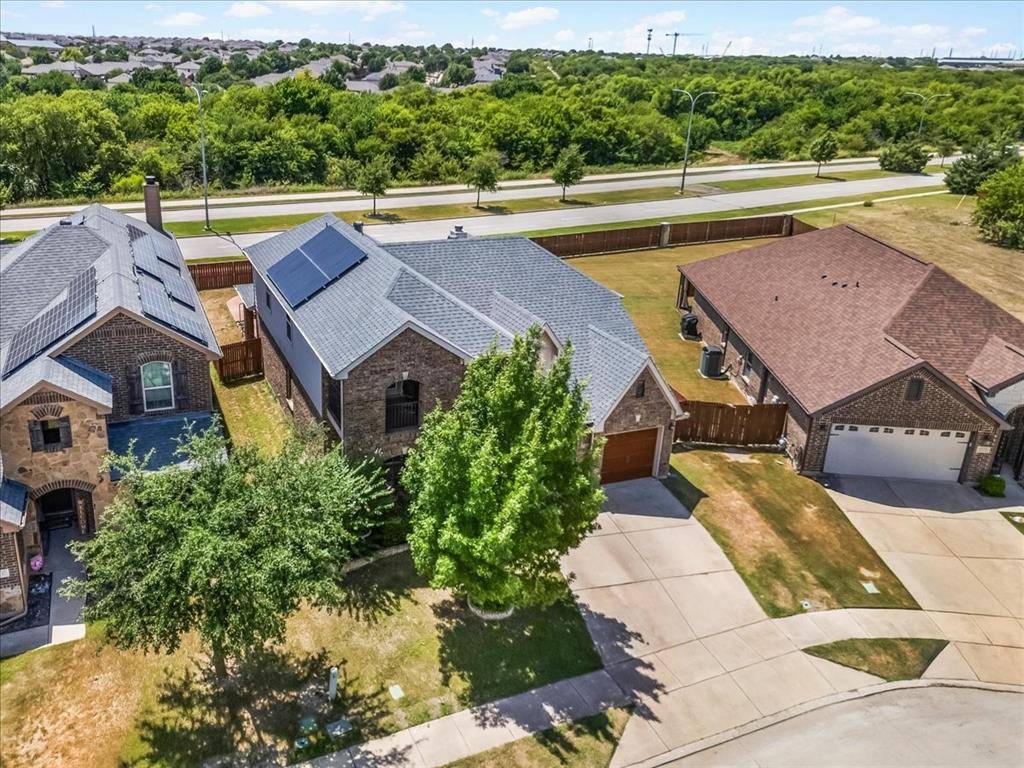 5749 Spirit Lake Drive, Fort Worth, TX 76179
