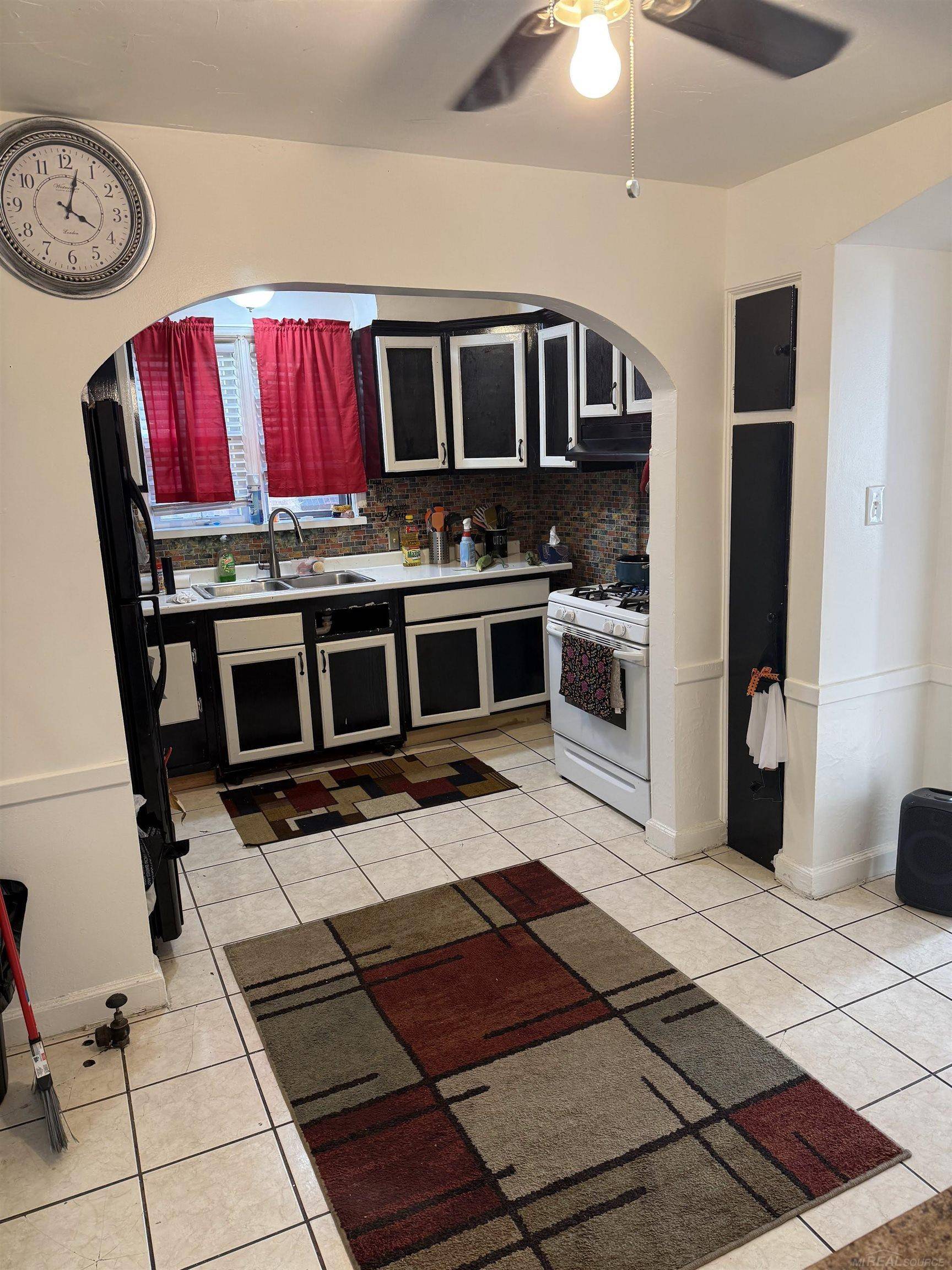 Detroit, MI 48224,3520 Audubon ST