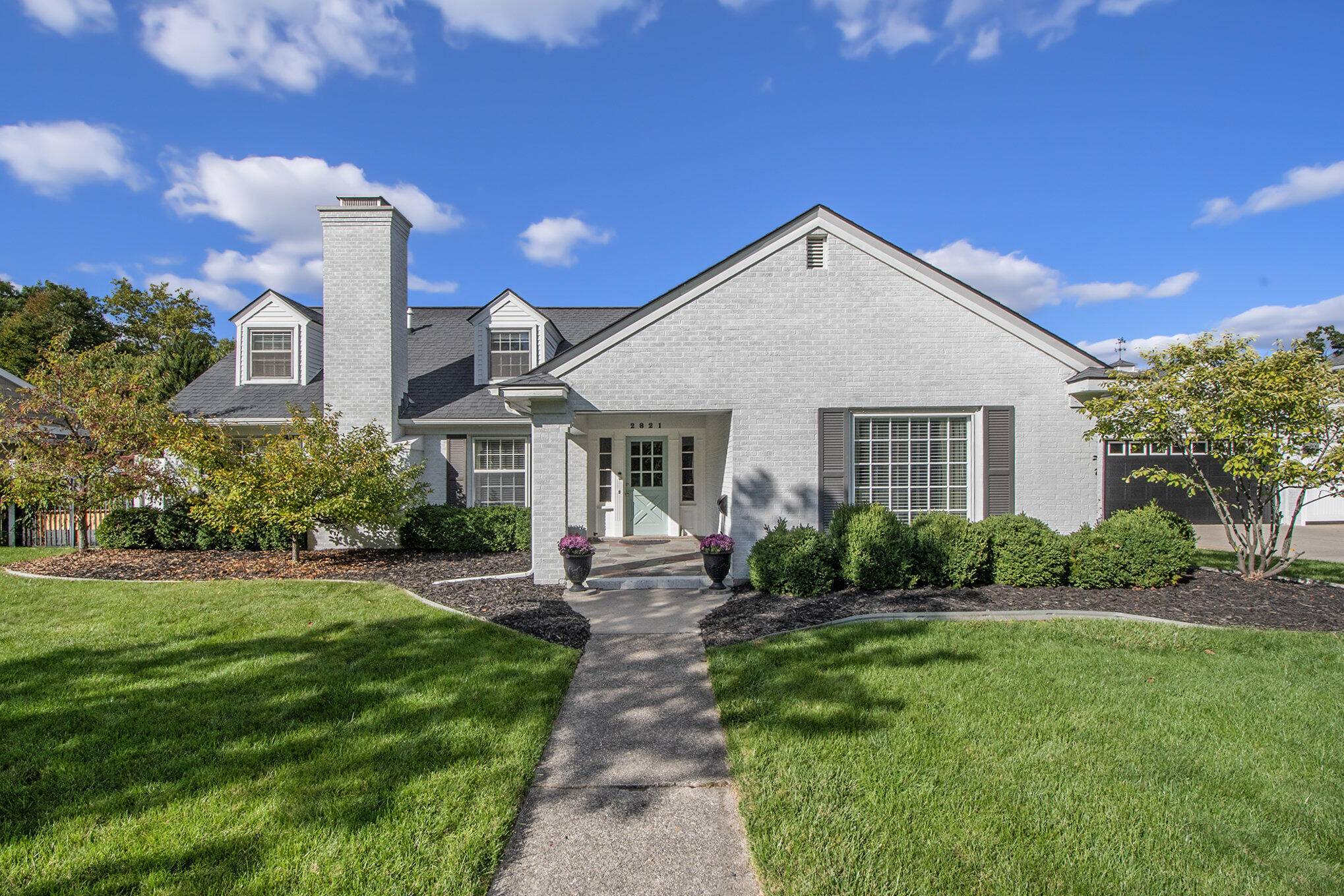 East Grand Rapids, MI 49506,2821 Elmwood DR SE