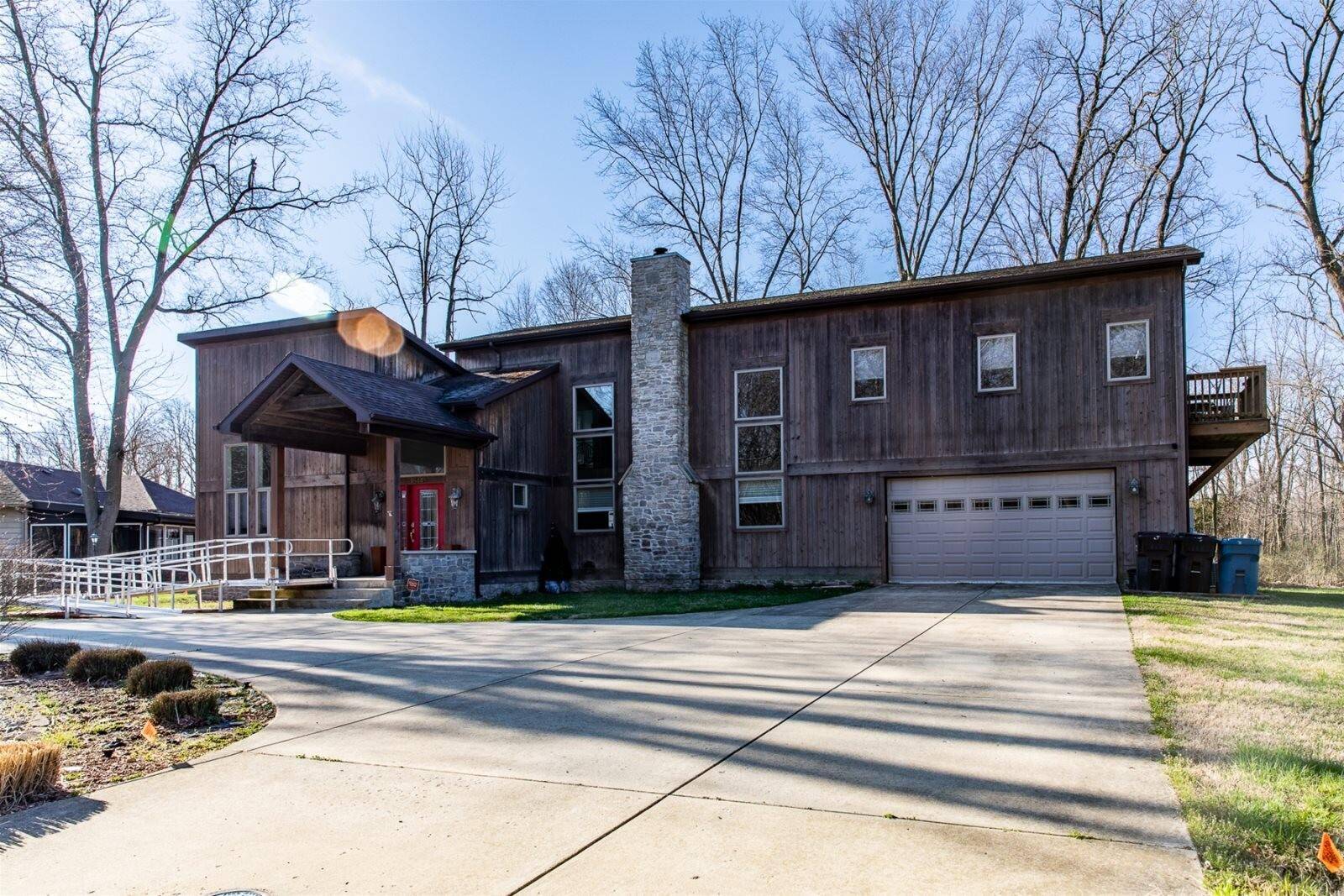 Lakeside, MI 49116,15445 Lakeshore RD