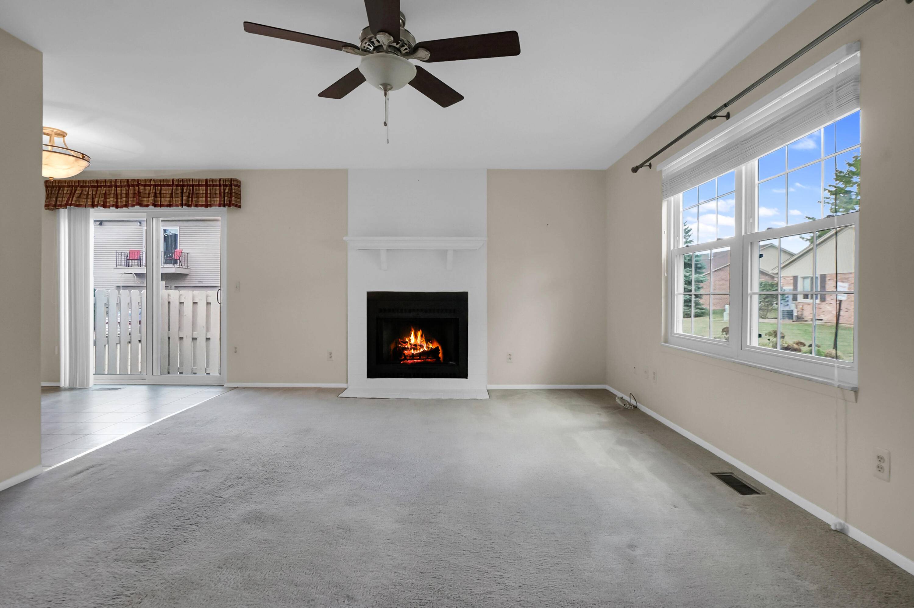 Clinton Twp, MI 48038,15853 Cambridge DR ##5