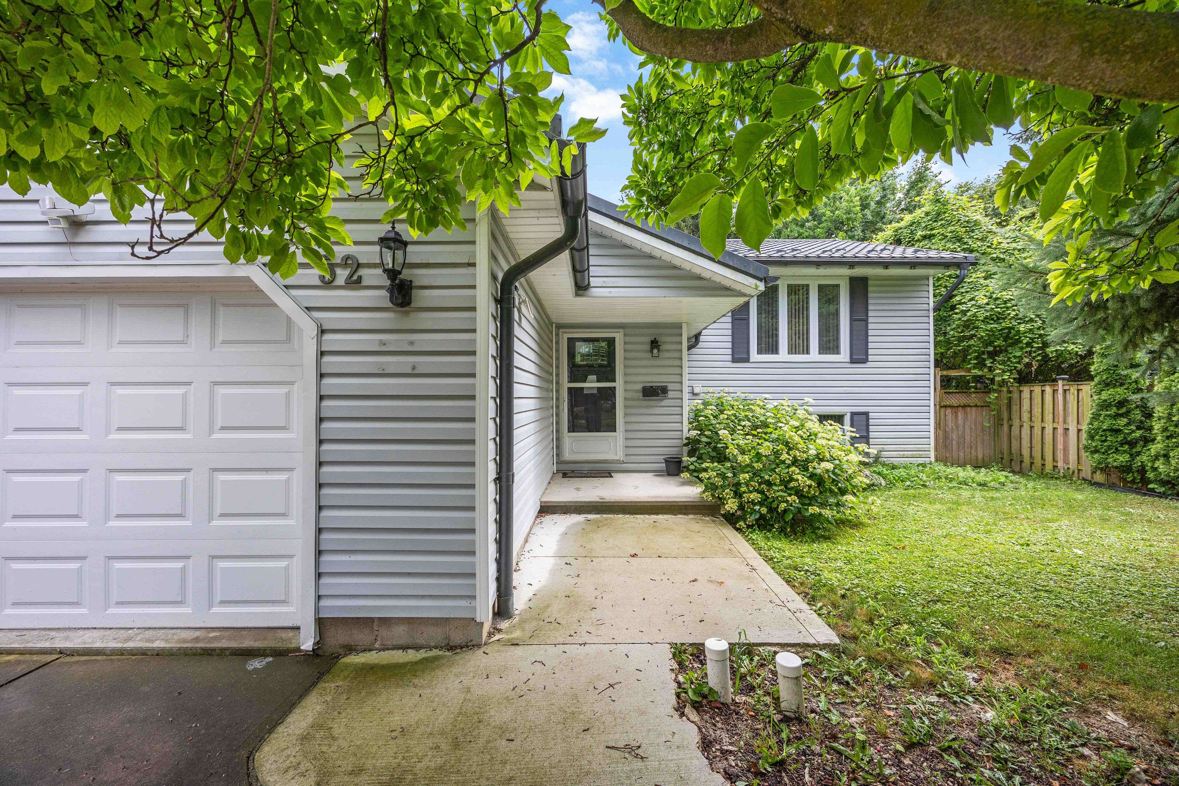 Chatham-kent, ON N7M 3H7,52 Water ST