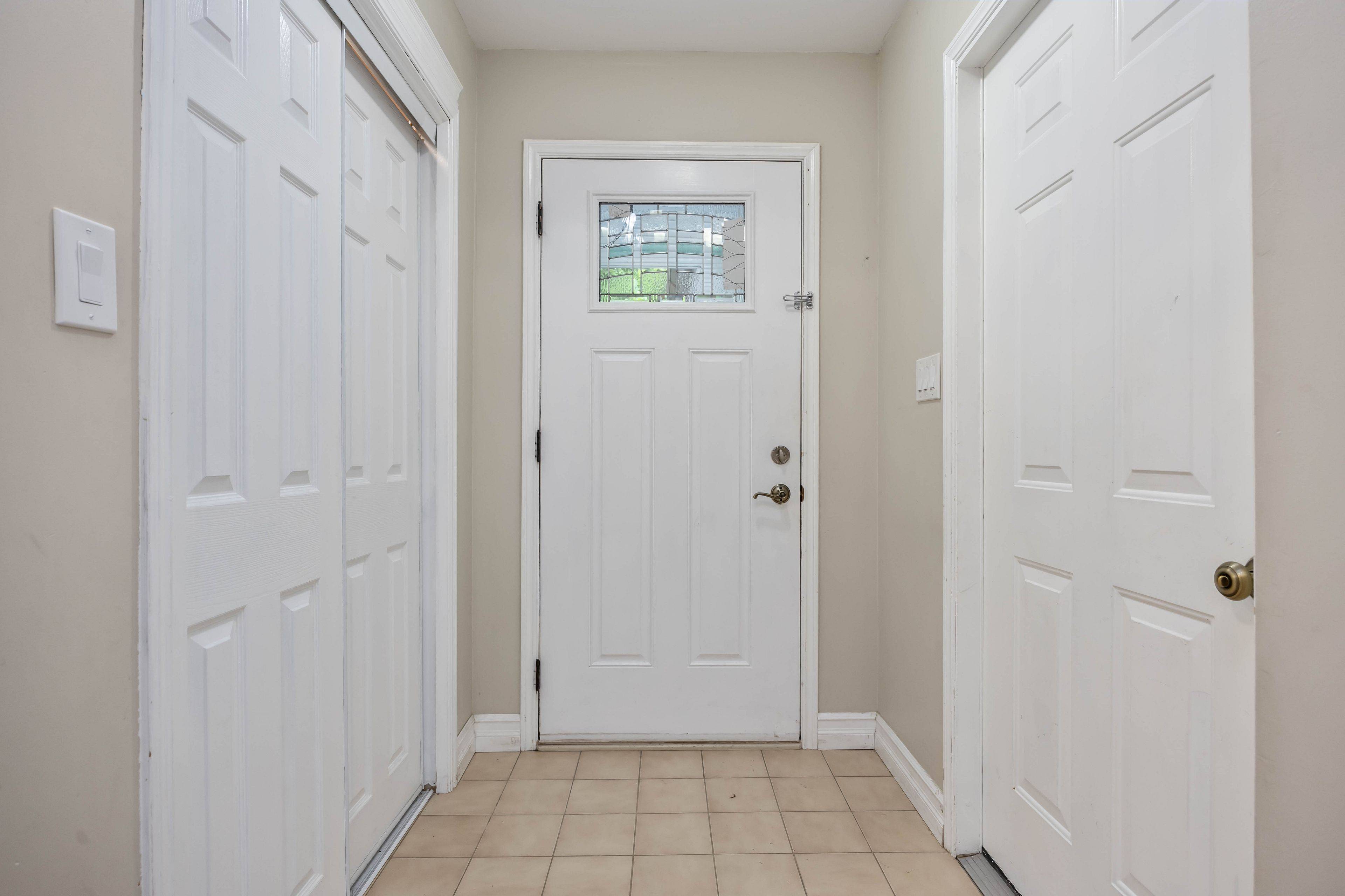 Chatham-kent, ON N7M 3H7,52 Water ST