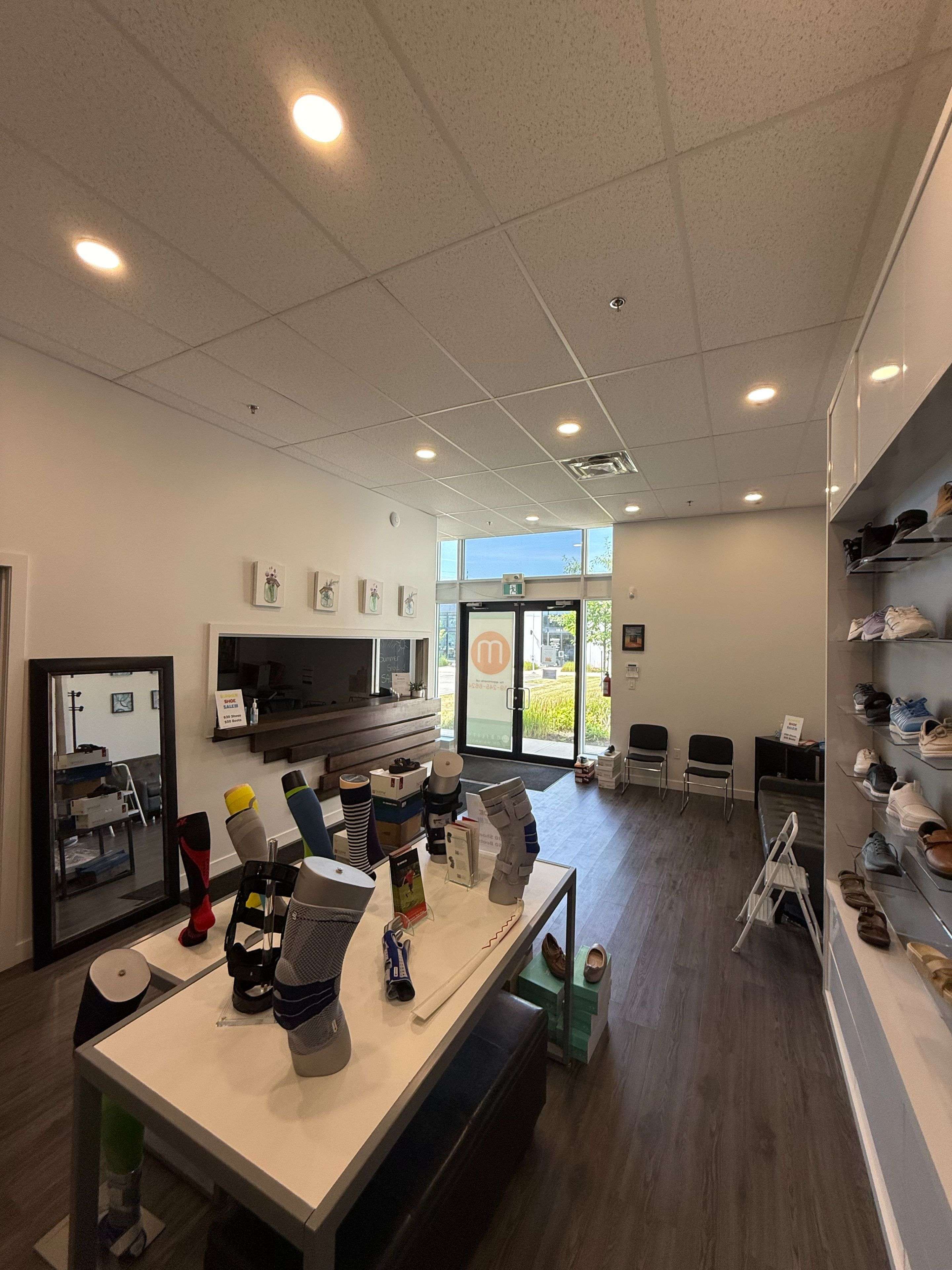 Burlington, ON L7L 5Z1,5045 Mainway N/A #115 & 116