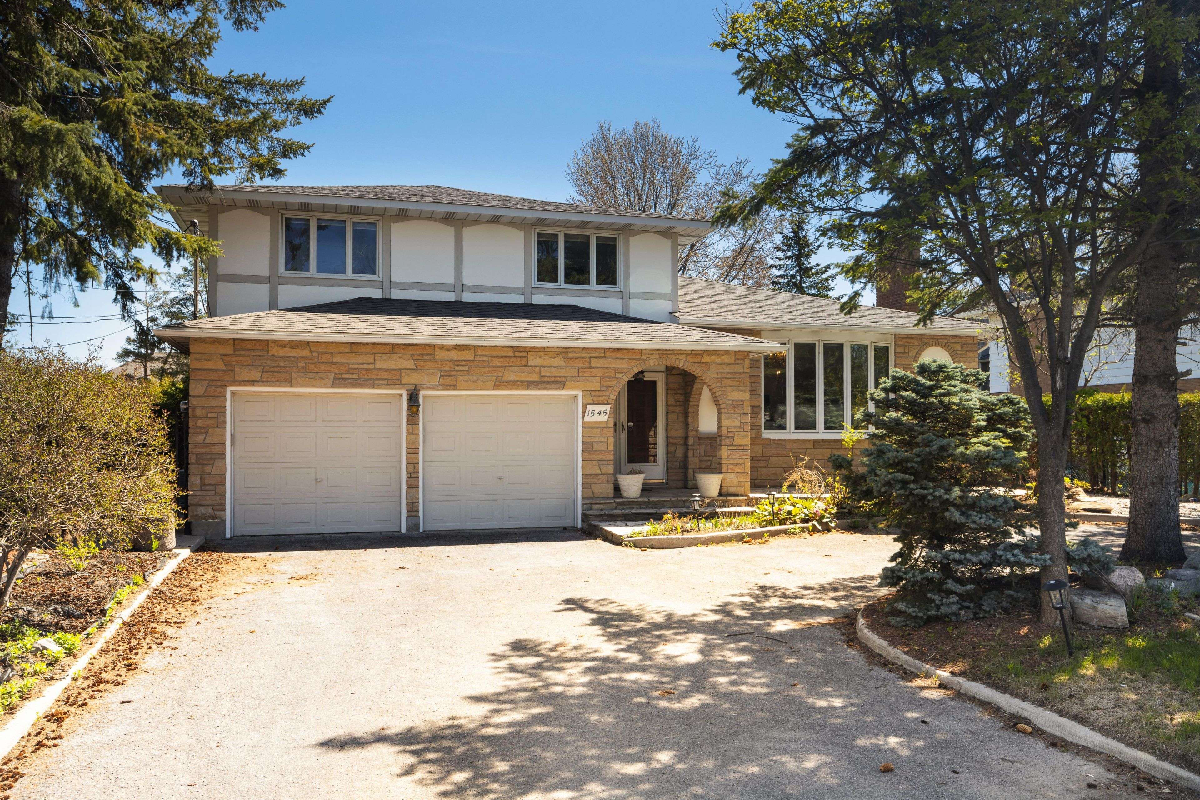 Mooneys Bay - Carleton Heights And Area, ON K2C 1N9,1545 Prince Of Wales DR