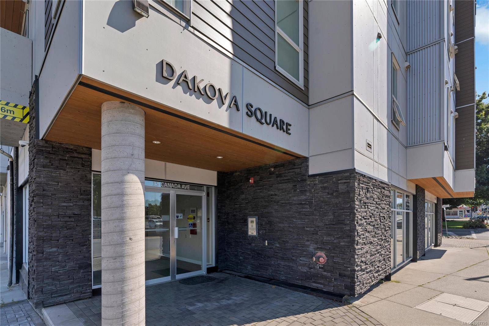 Duncan, BC V9L 1T3,15 Canada Ave #506