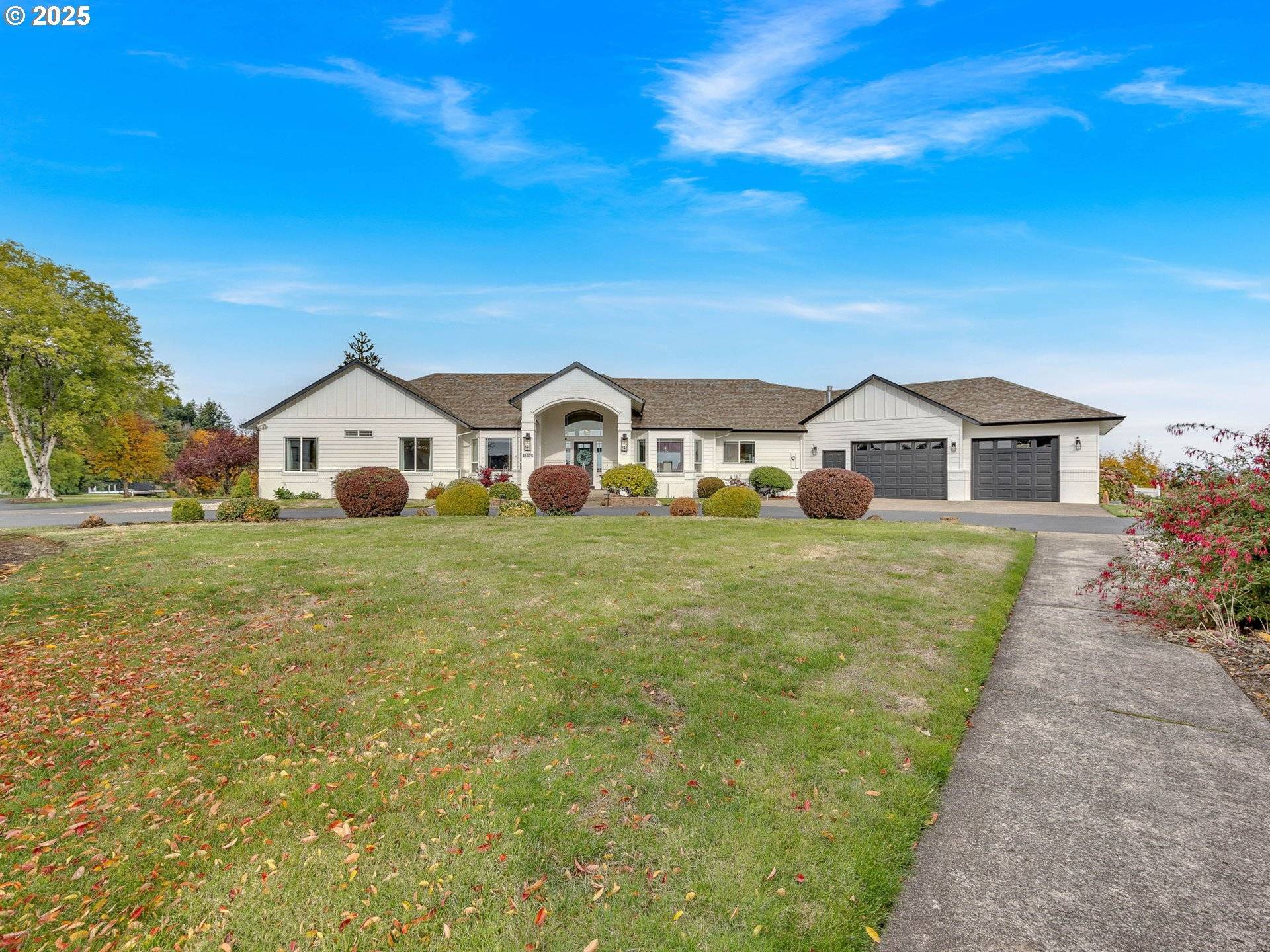 Sandy, OR 97055,41375 SE VISTA LOOP DR