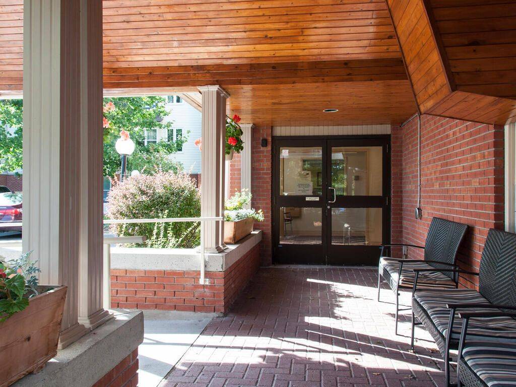 Bells Corners And South To Fallowfield, ON K2H 9G6,848 Seyton DR #137