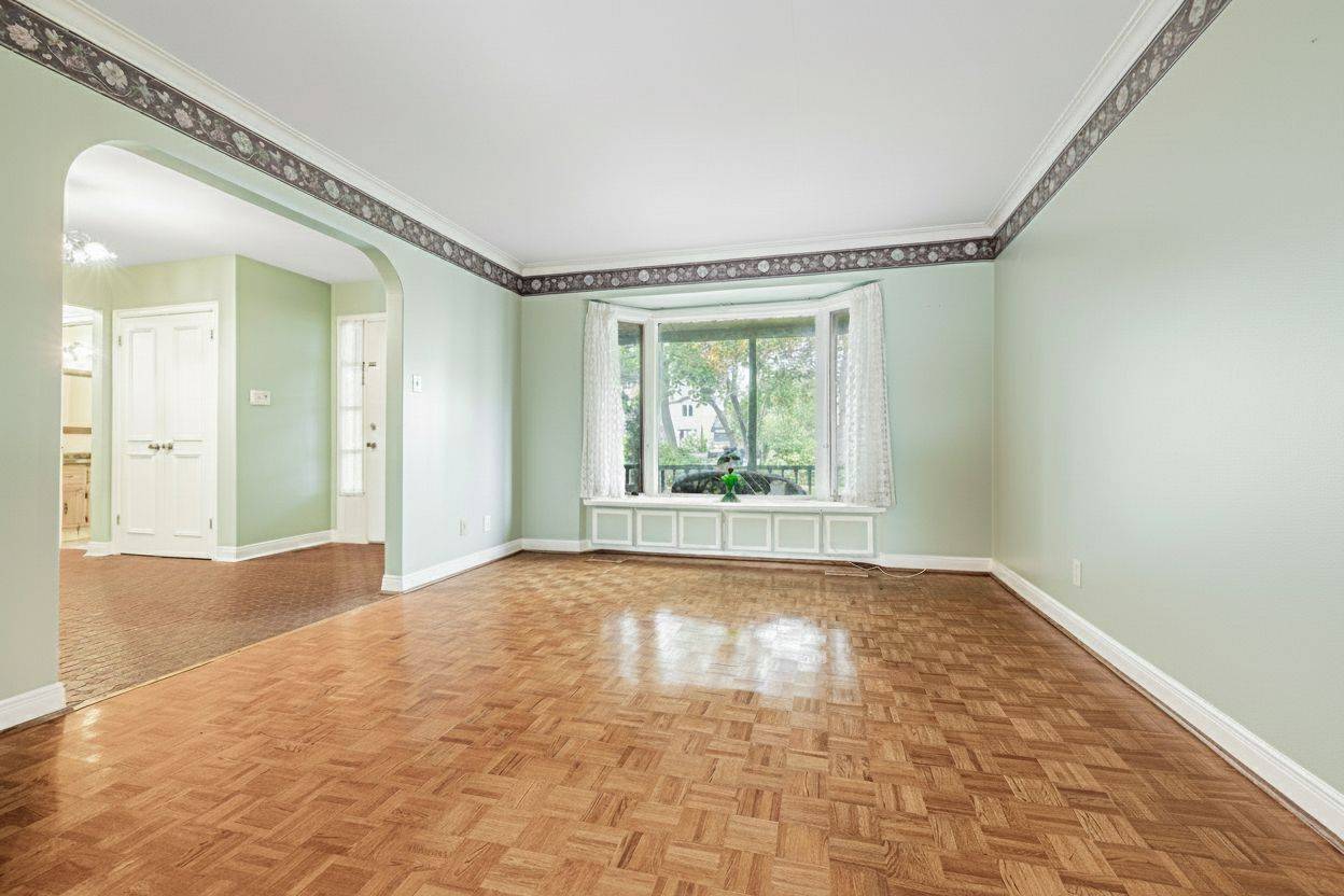 Markham, ON L3T 4H2,3 Framingham DR