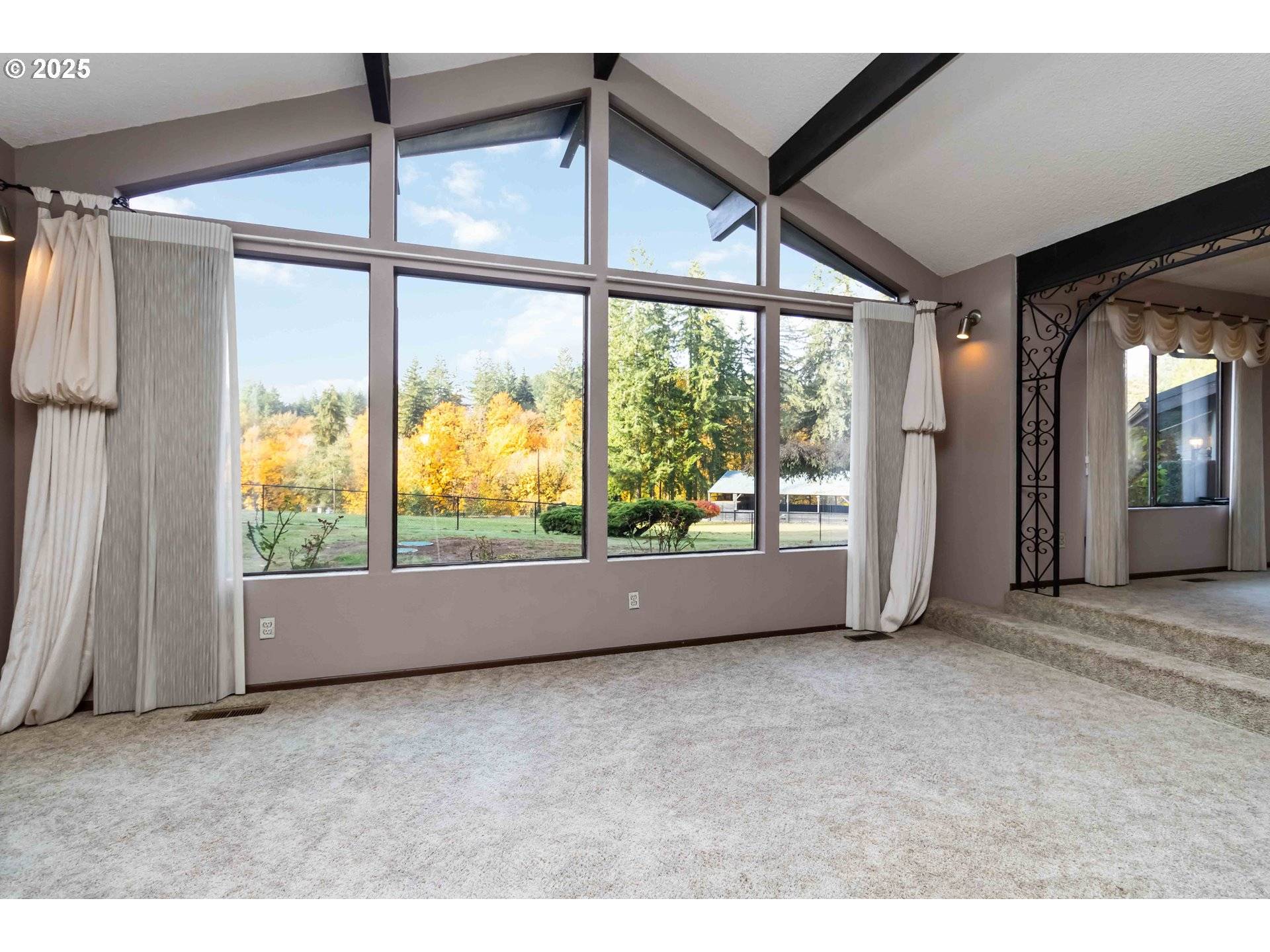 Longview, WA 98632,720 ABERNATHY CREEK RD