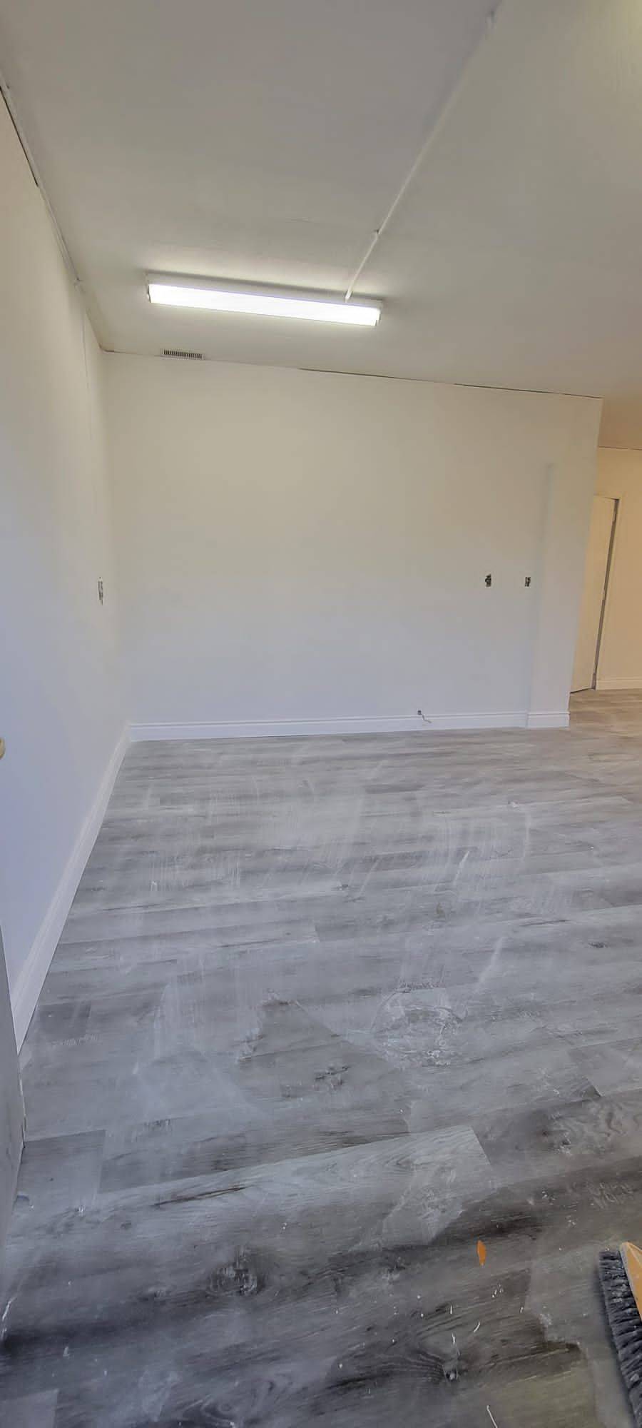 Guelph, ON N2E 6A6,802 York RD