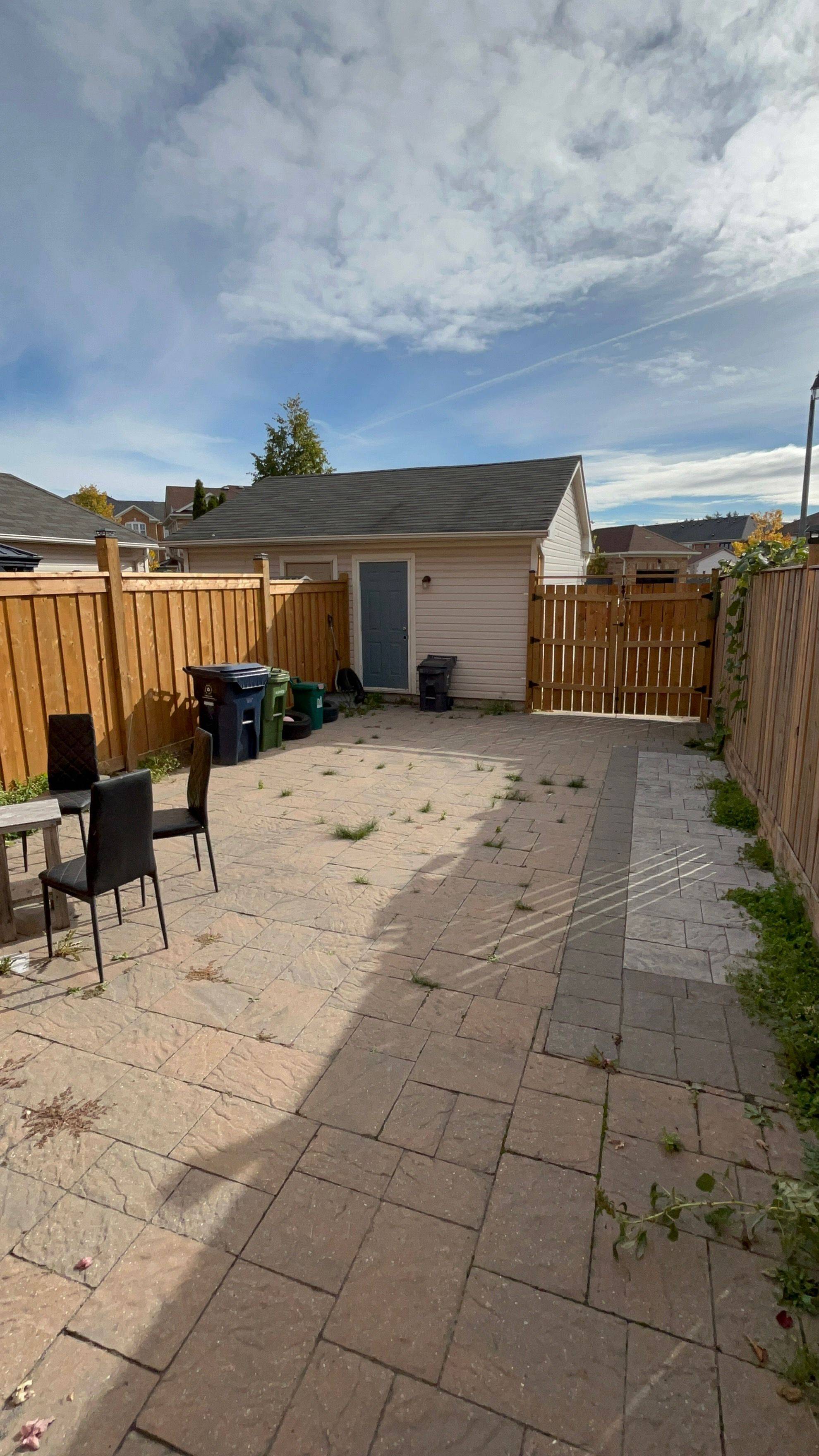 Toronto E11, ON M1X 2E5,99 Staines RD #Bsmnt