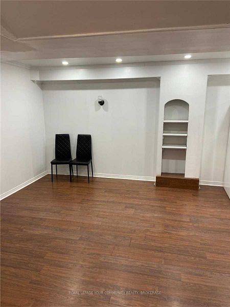 Toronto E11, ON M1X 2E5,99 Staines RD #Bsmnt