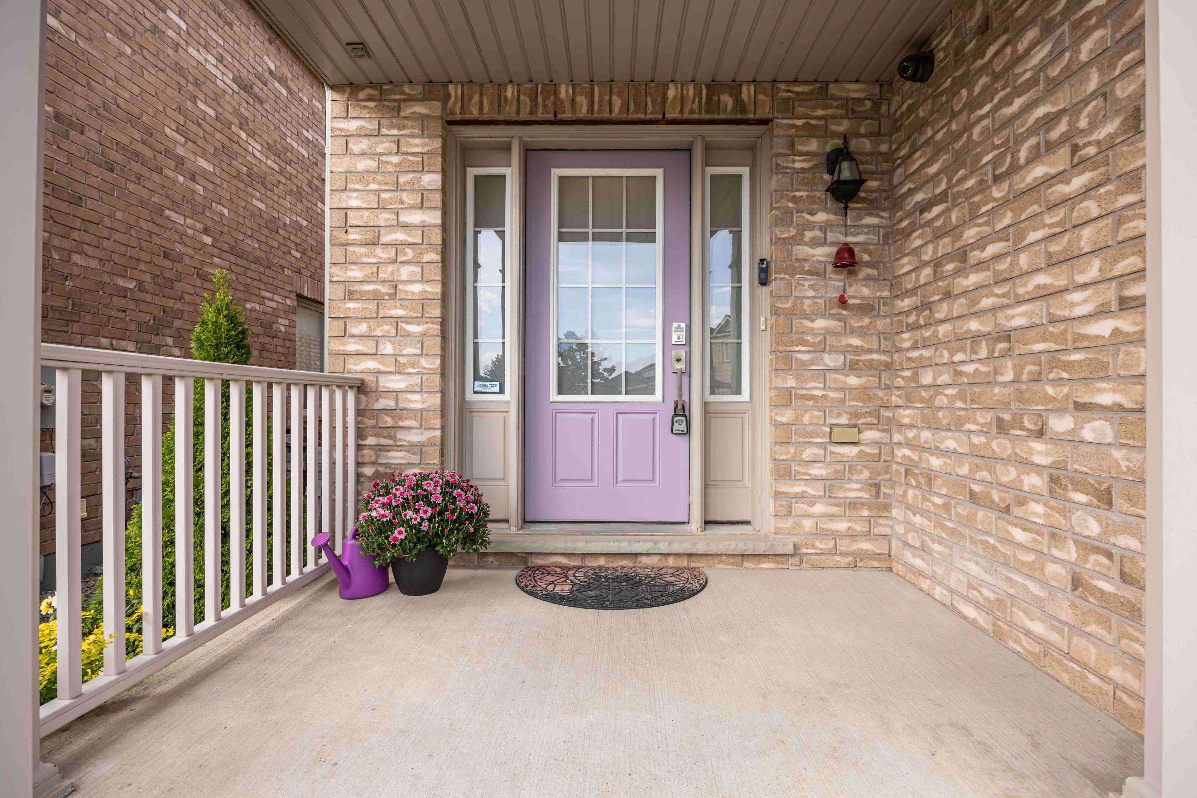 Bradford West Gwillimbury, ON L3Z 0L3,135 Armstrong CRES