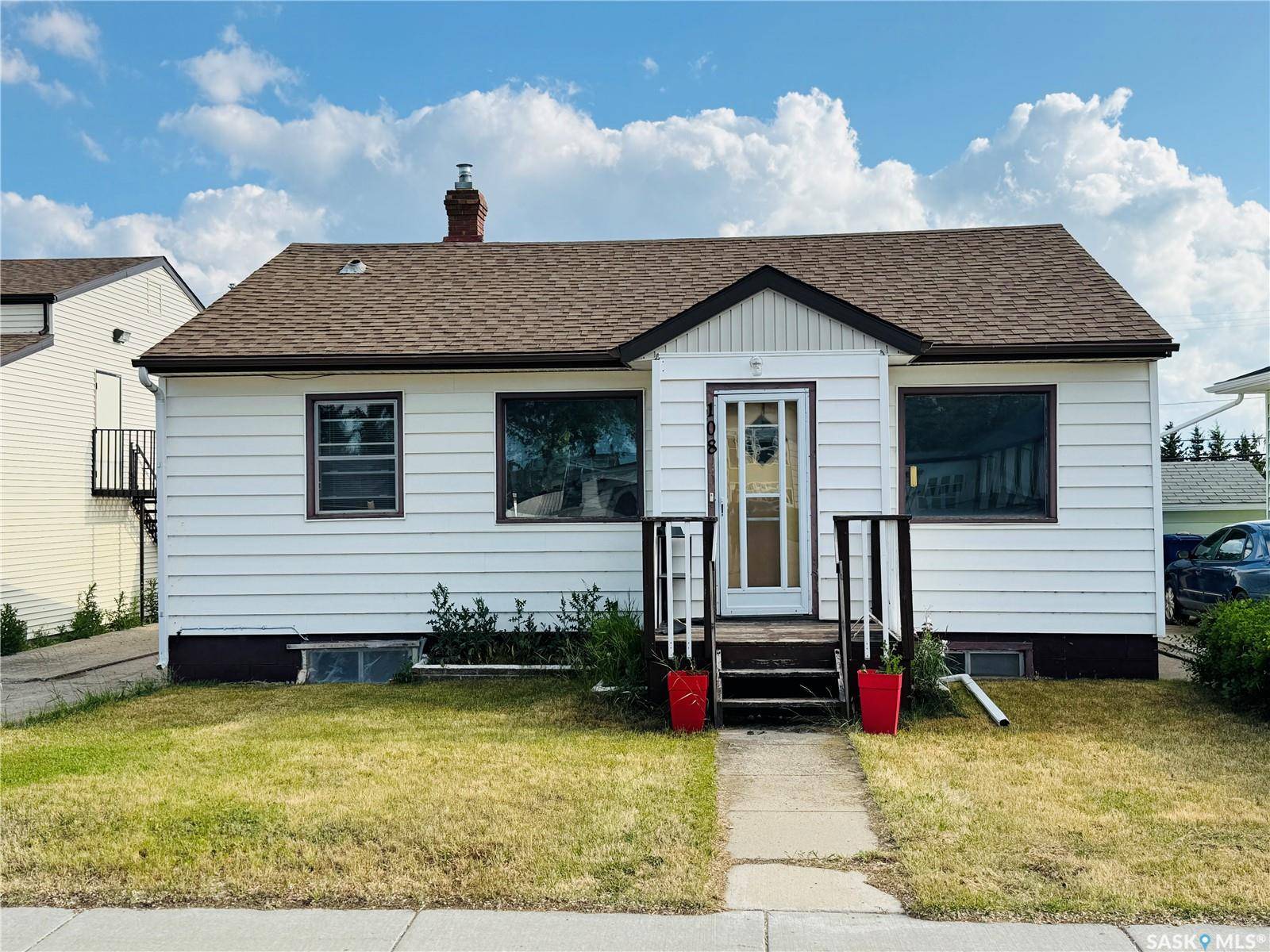 Biggar, SK S0K 0M0,108 7th AVENUE W