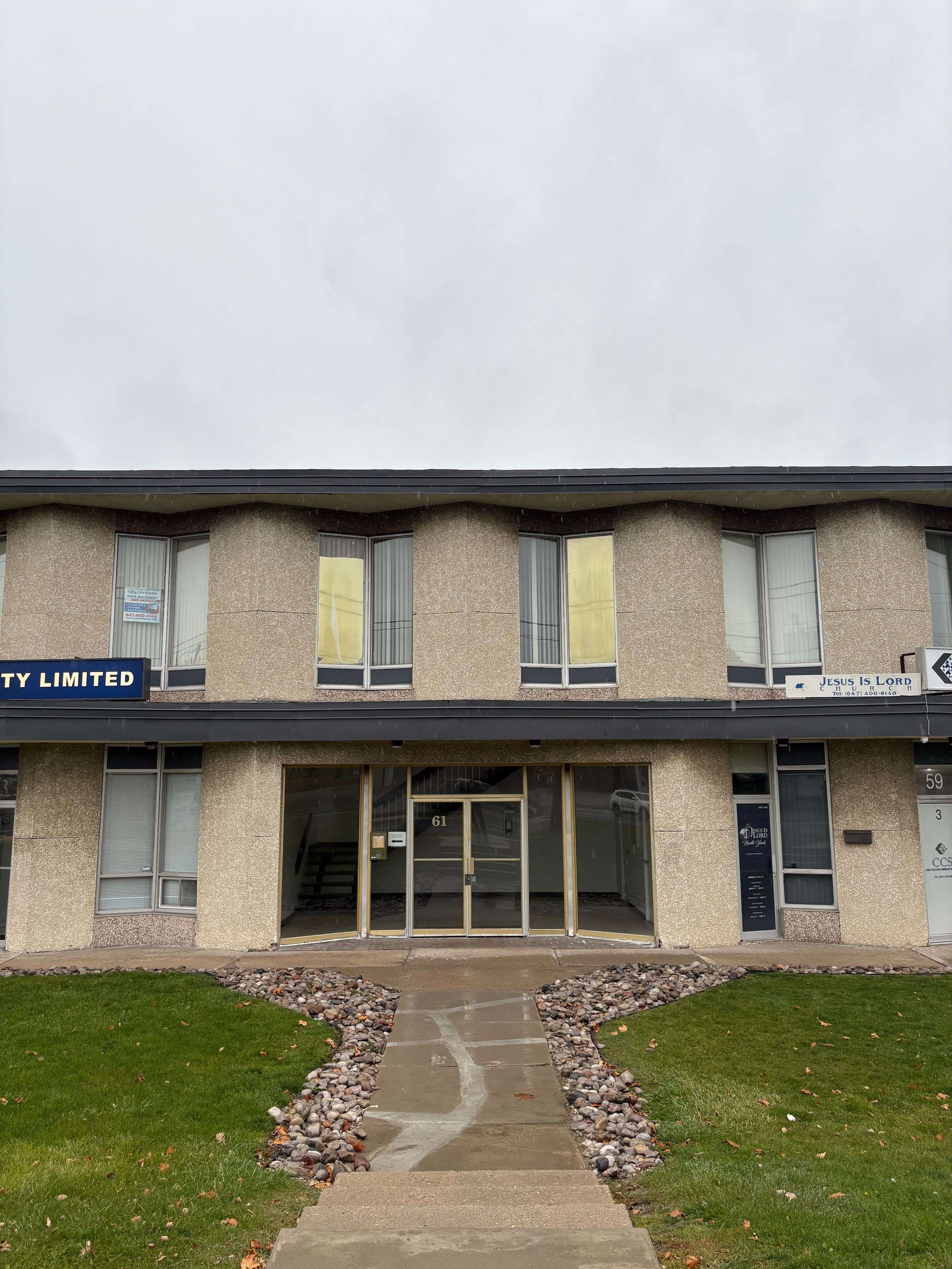 Toronto W05, ON M3J 2H2,61 Alness ST #Unit 213