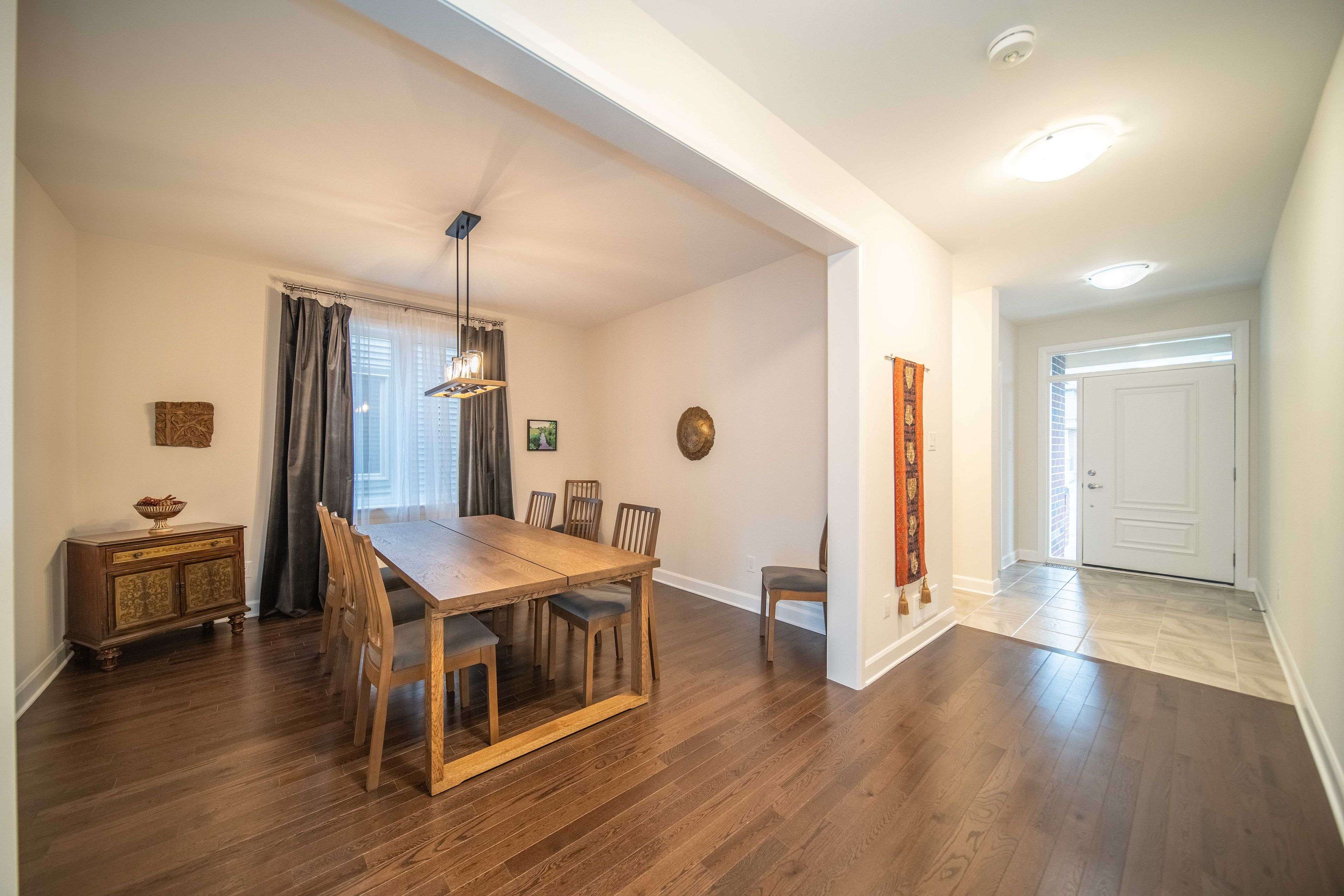 Russell, ON K4R 0C7,668 Parkview TER