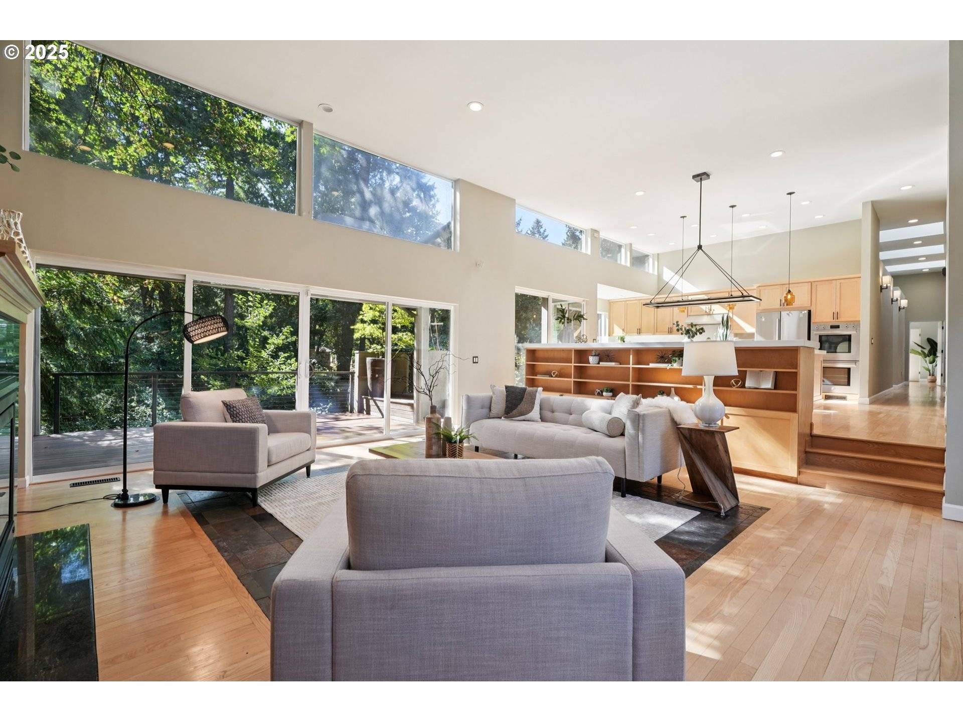 West Linn, OR 97068,4400 CALAROGA DR