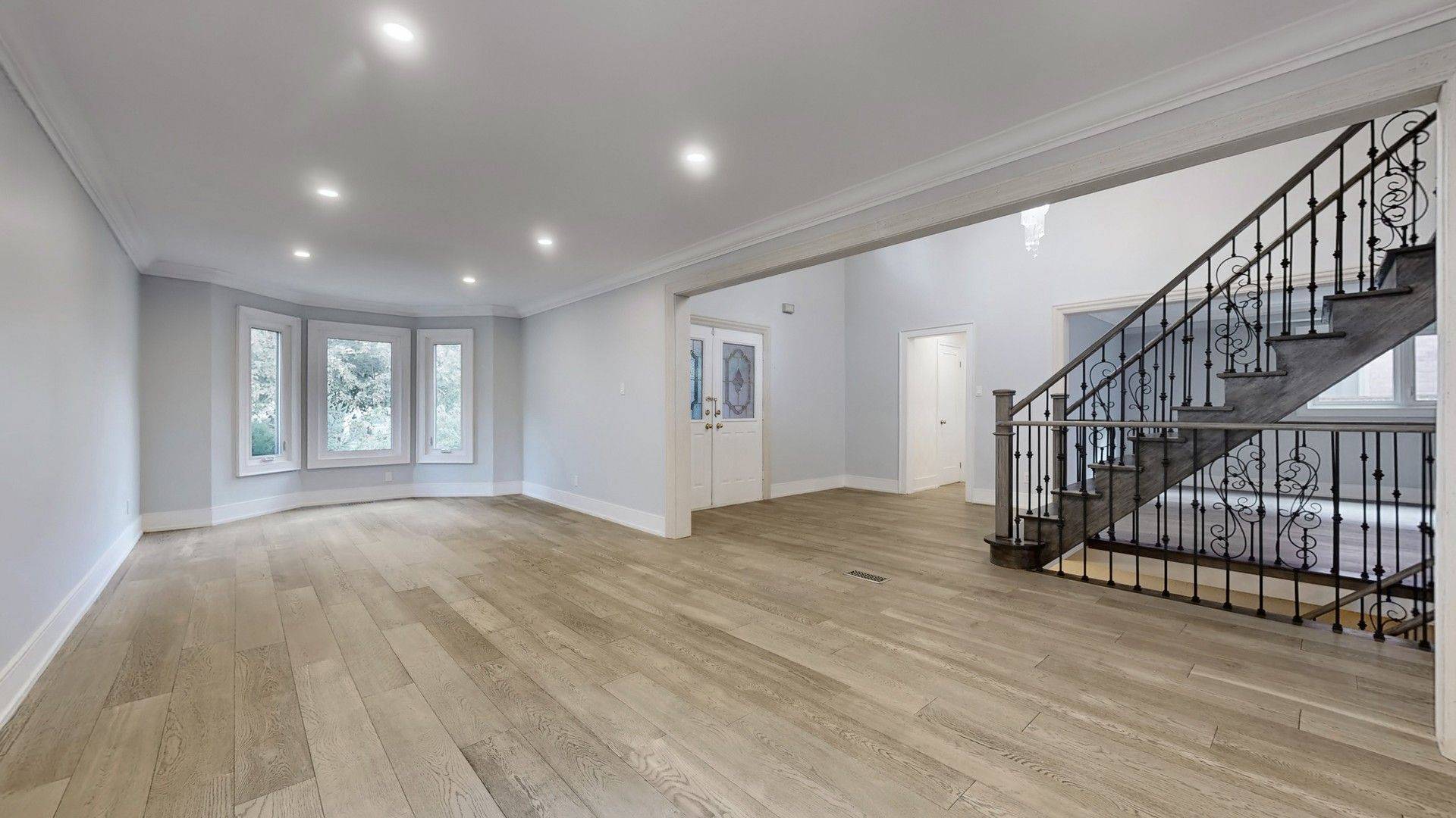 Richmond Hill, ON L4C 9J4,9 Tollbar CT