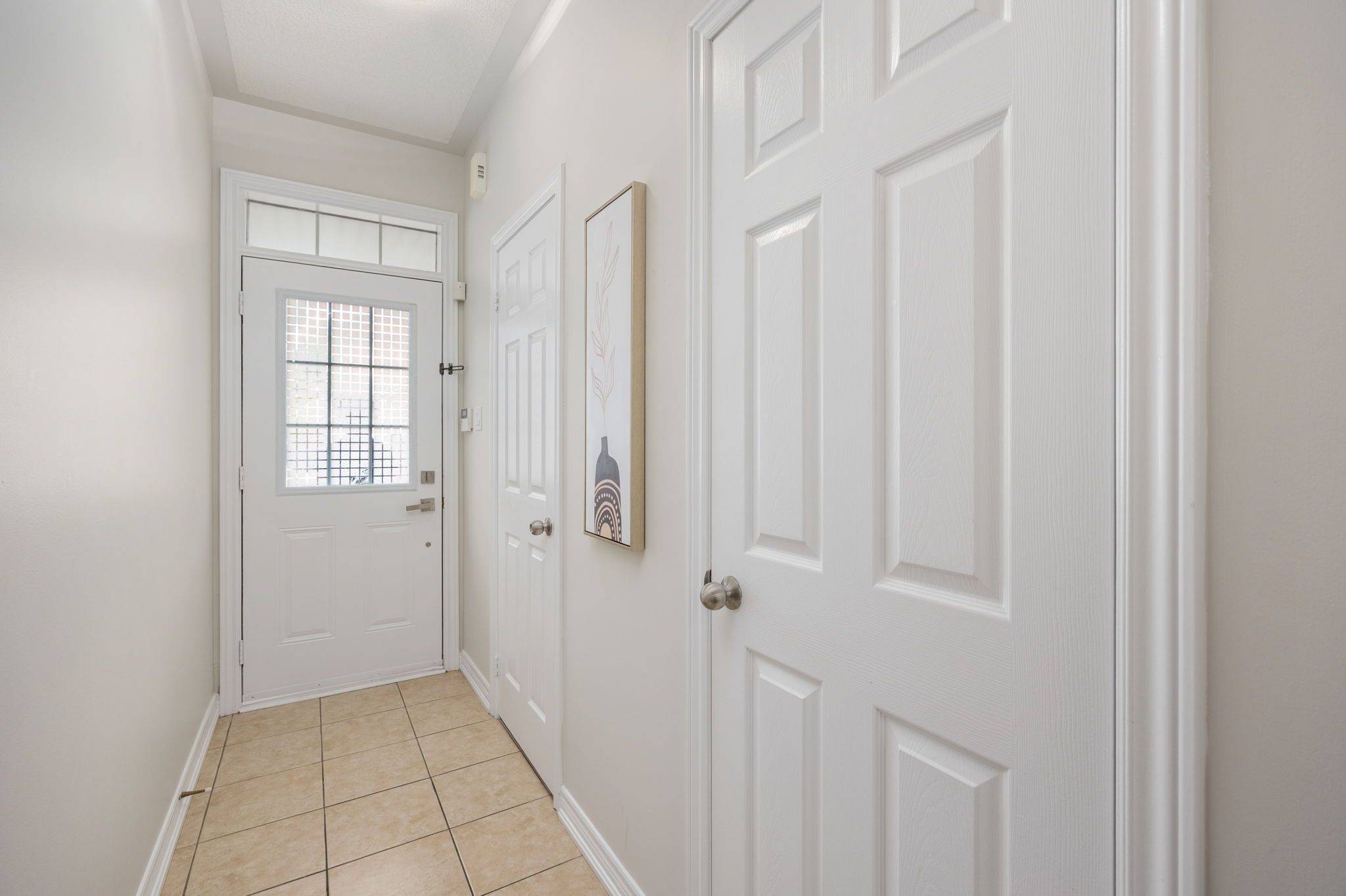 Brampton, ON L6X 0Y6,32 Frenchpark CIR