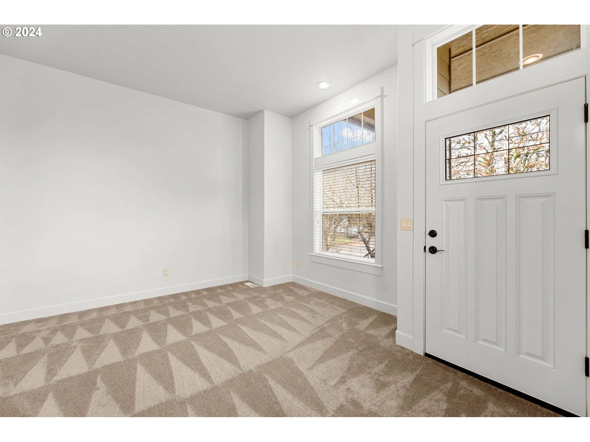 Portland, OR 97214,2303 SE 12th AVE